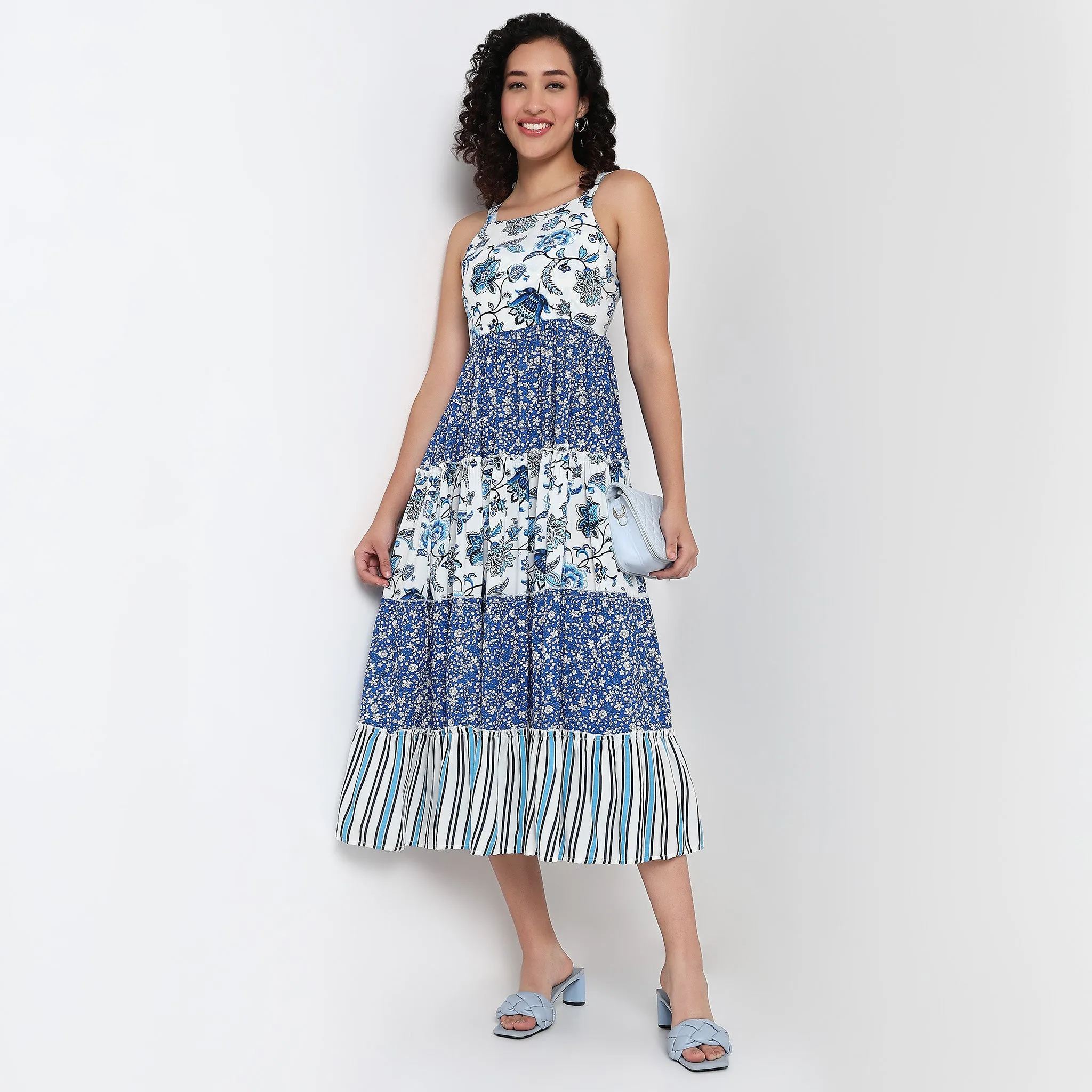 Star Mood Square Neck Printed Strapy Tiered Dress