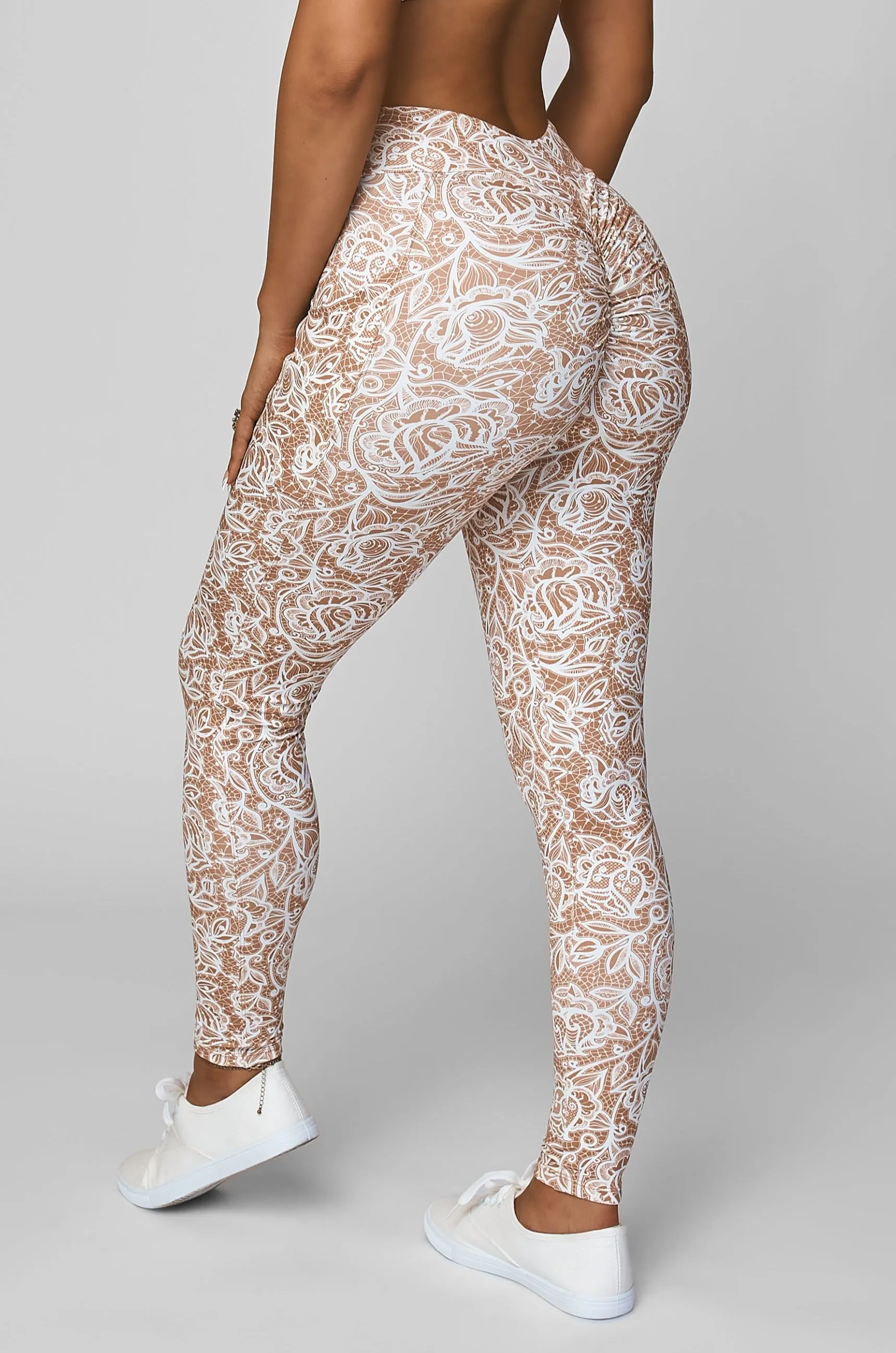 Capri V-Cut Scrunch Legging Zen Ease Conscious Core