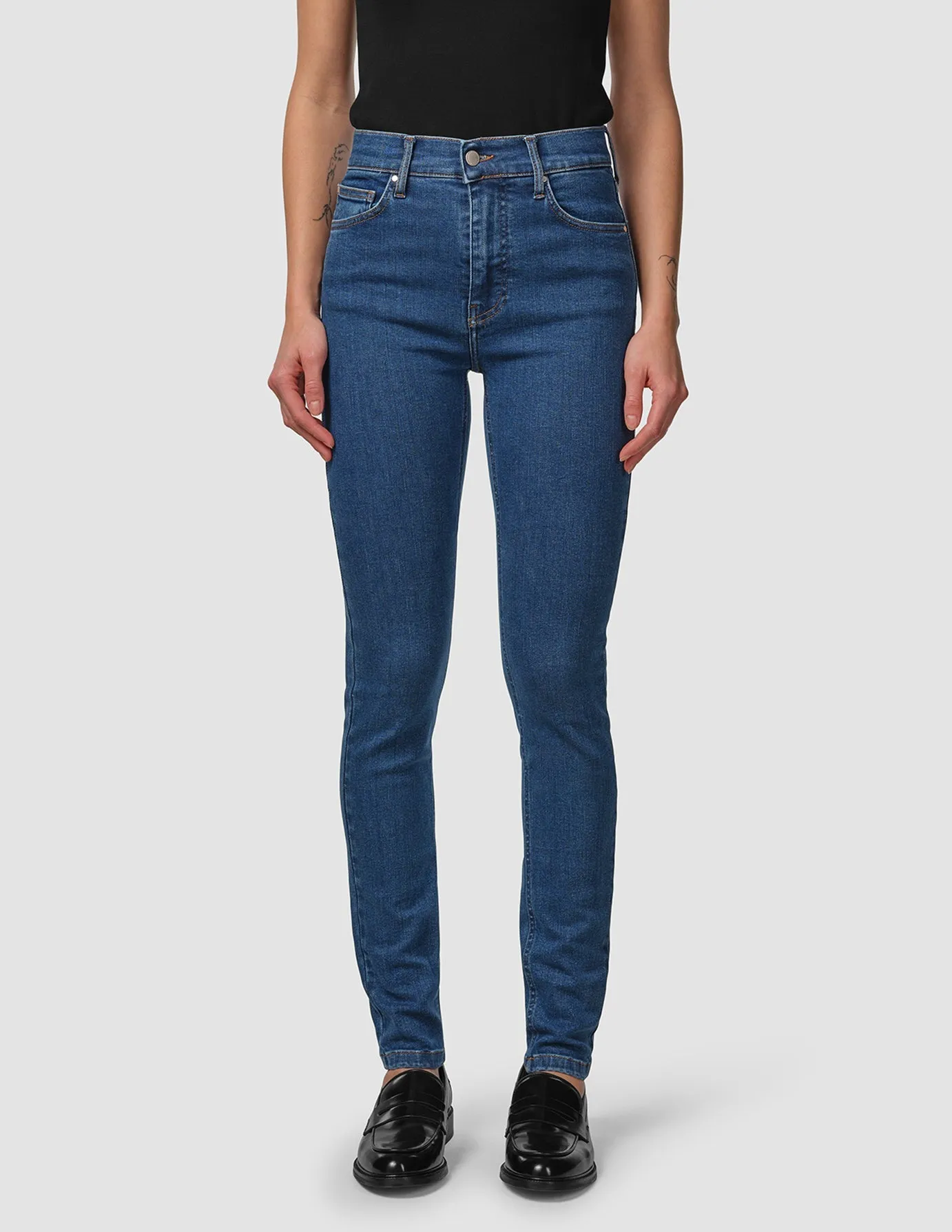 Outfit Ease Chill Friendly Sculpt Jeans Slim Medium Blue