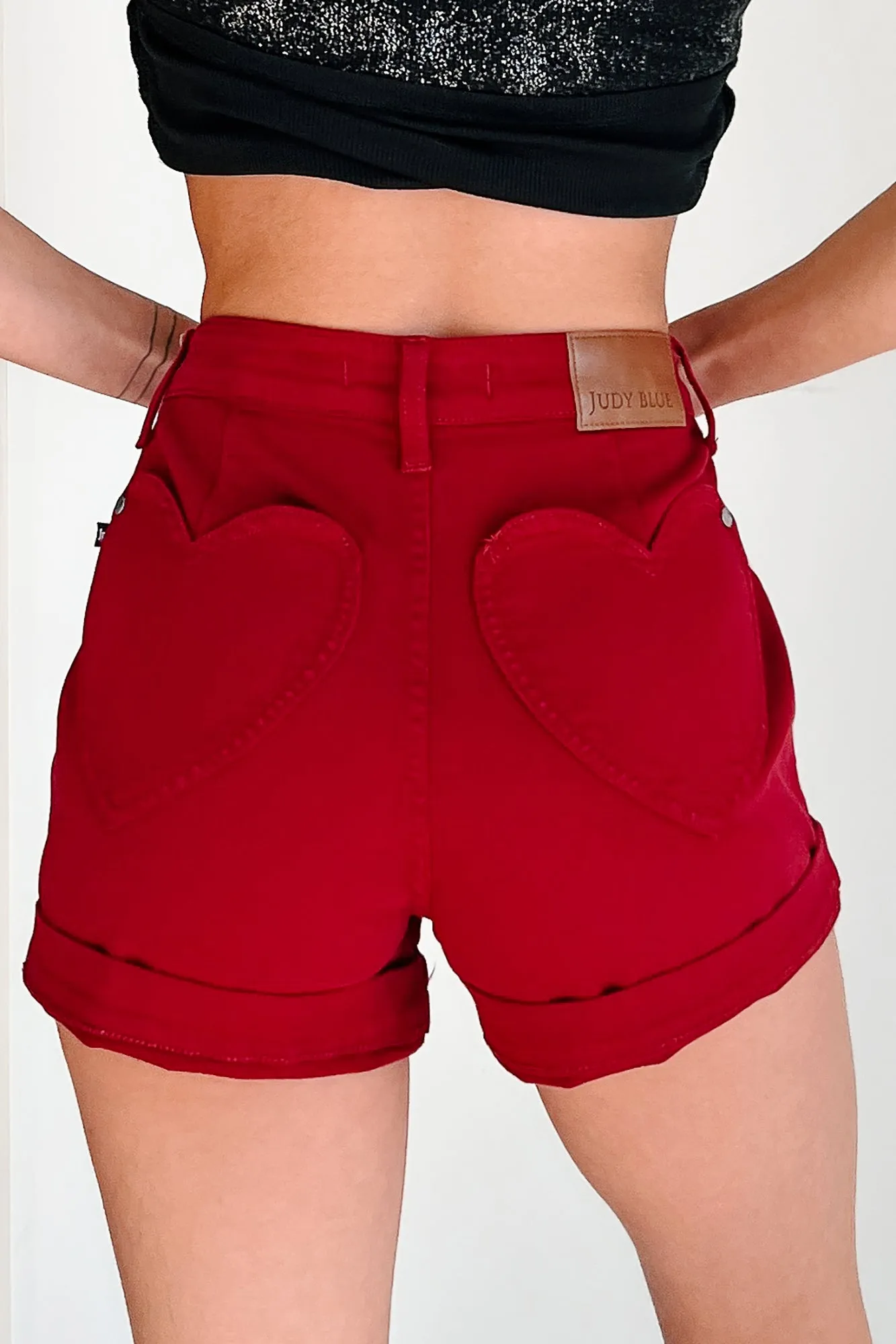 Outdoor Layer Cheryl High Rise Heart Pocket Judy Blue Denim Shorts (Scarlet)
