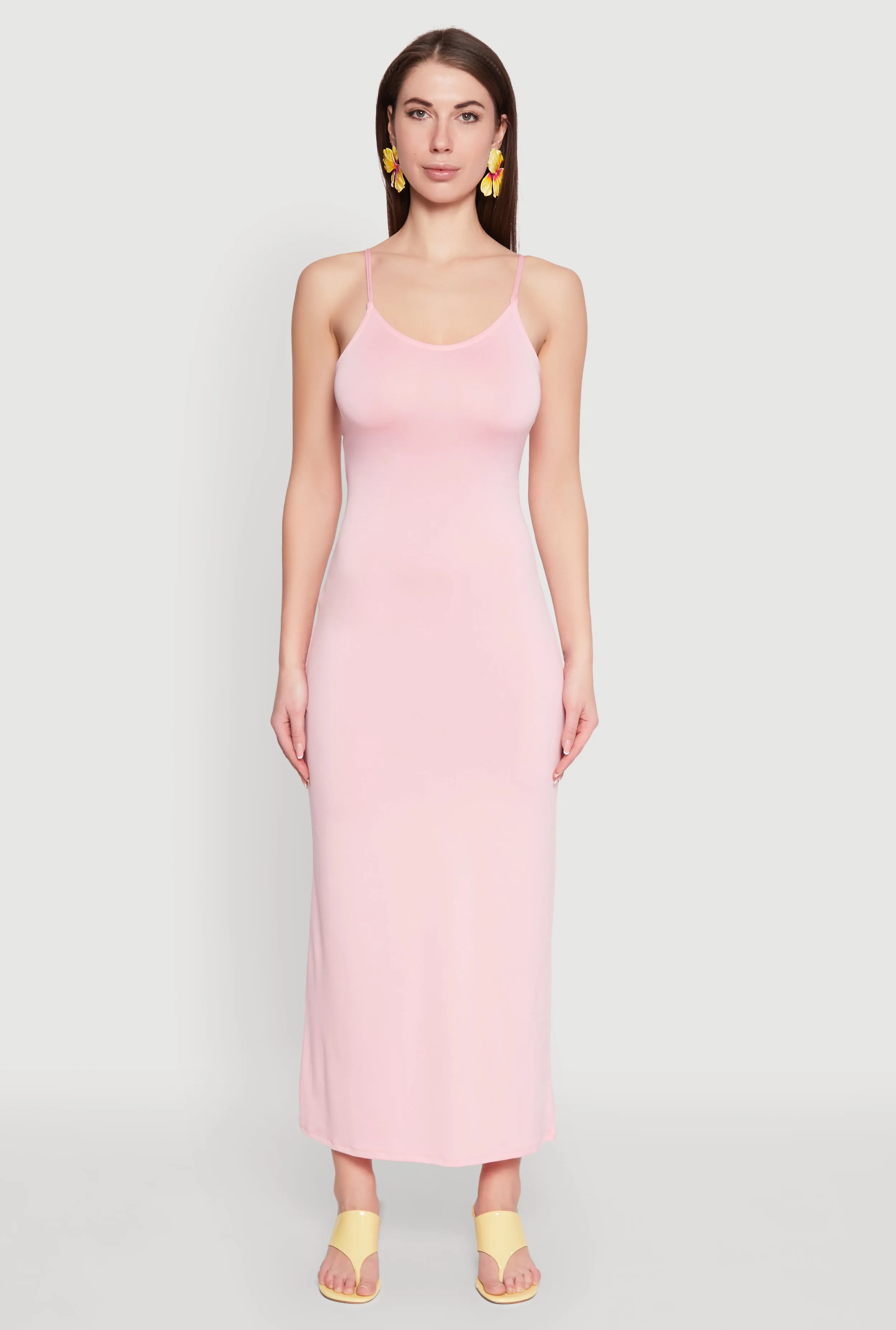 Scoop Neck Cami Maxi Dress This dress provides a polished and sophisticated look while ensuring all-day comfort Sea View