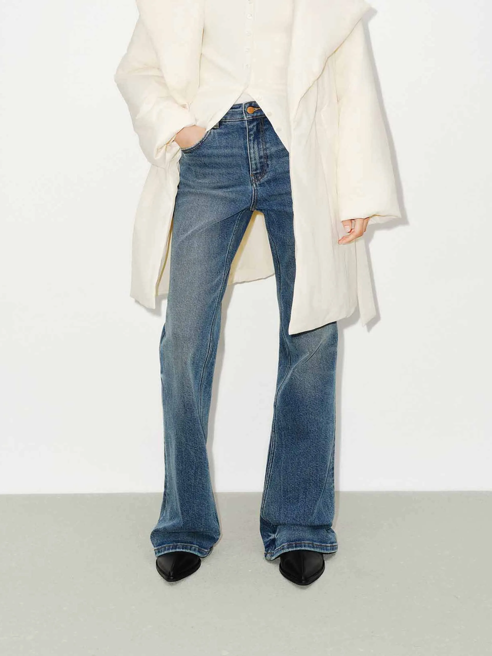 Relaxed Style Work Ready Outdoor Enthusiast Plain Comfort Straight Cotton Blend Jeans