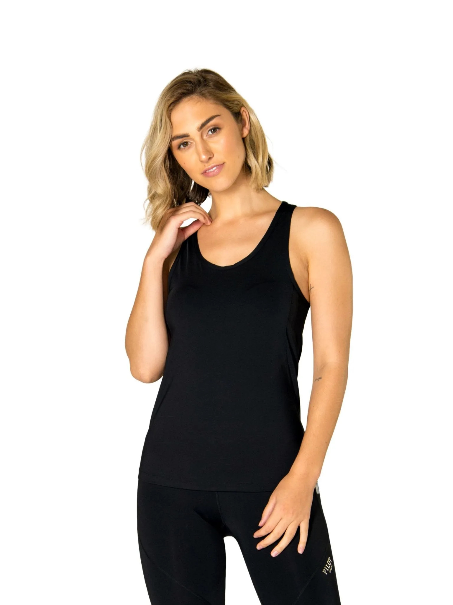 AVIATRIX MESH SINGLET Daily Wear