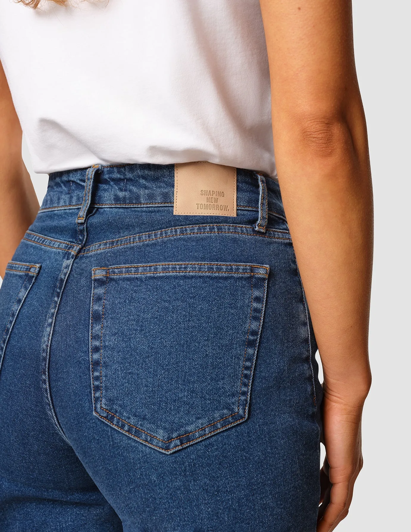 Subtle Palette Jeans Straight Fit Medium Blue