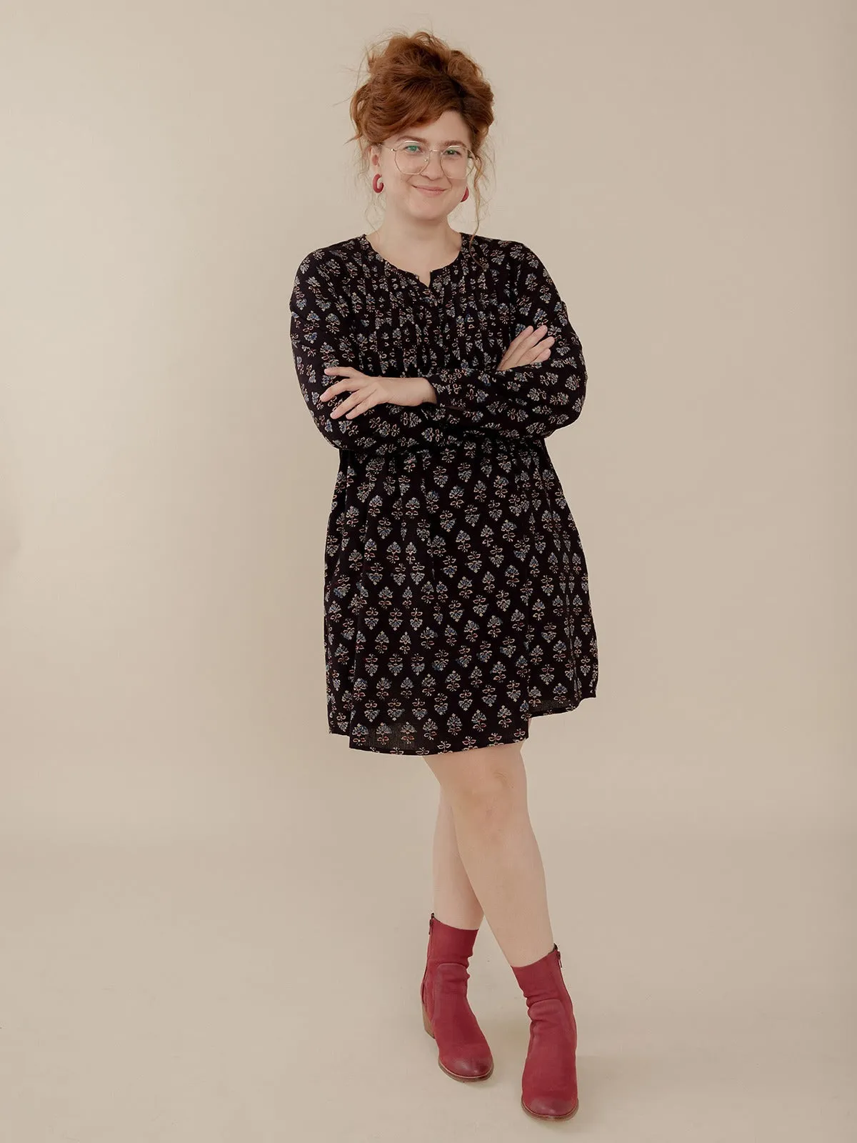 Victoria Tunic Dress - Black Mini Blossom Universal Clasp Mechanism Road Soul