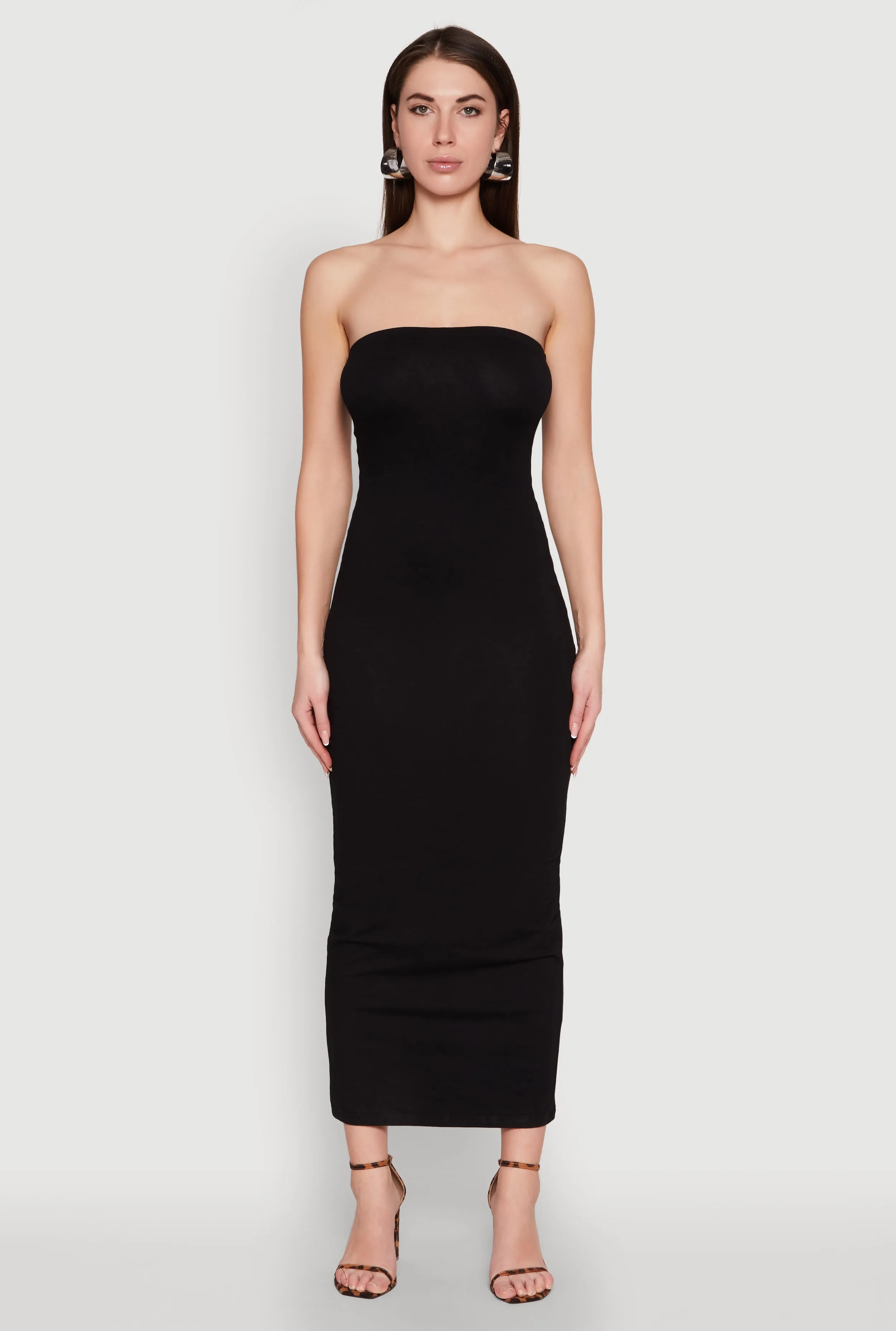 Cloud Soft This maxi dress is perfect for creating a chic and polished look without trying too hard Daisy Maxi Tube Dress