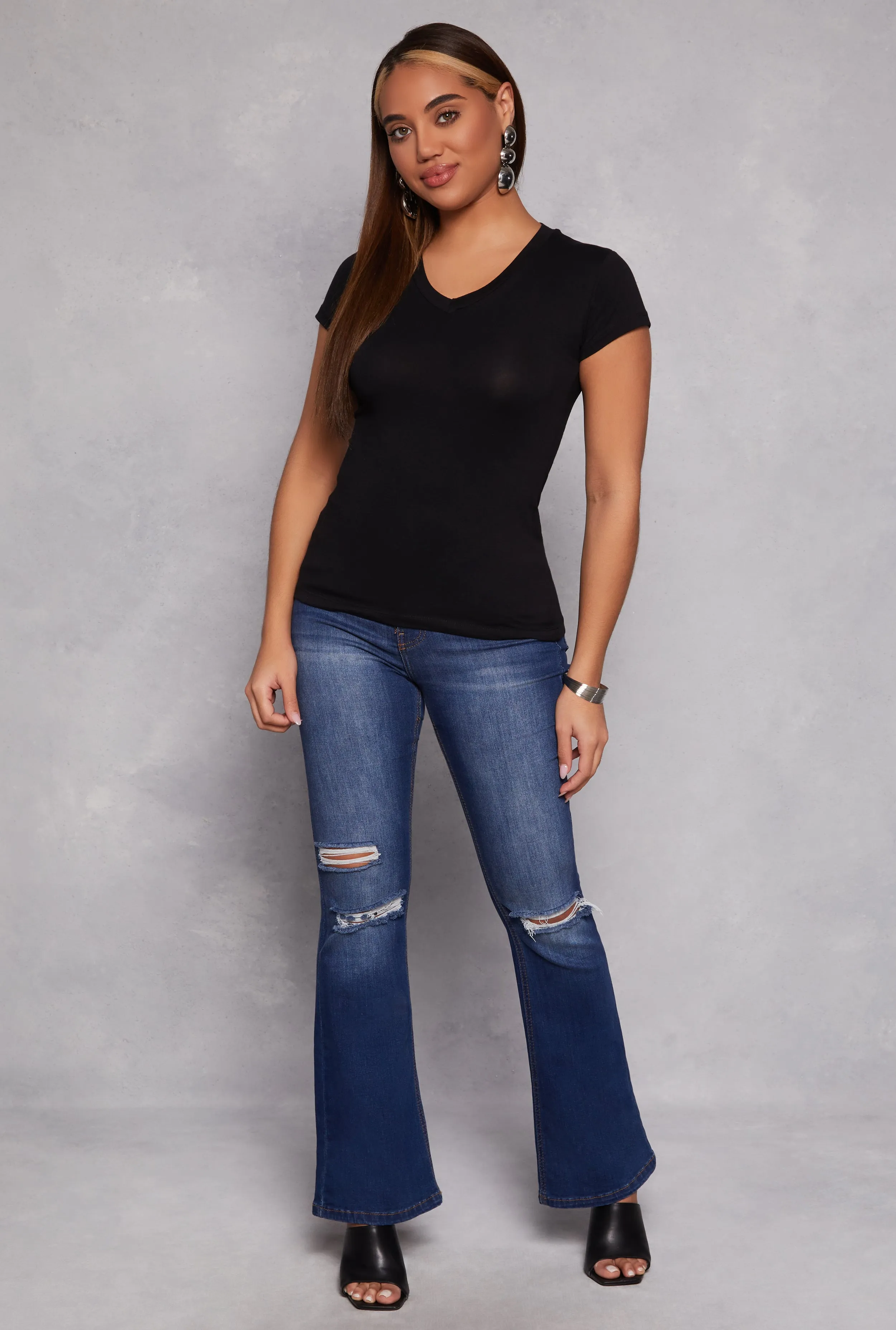 Short Sleeve V Neck Top Perfect Fit Slim fit sleekness