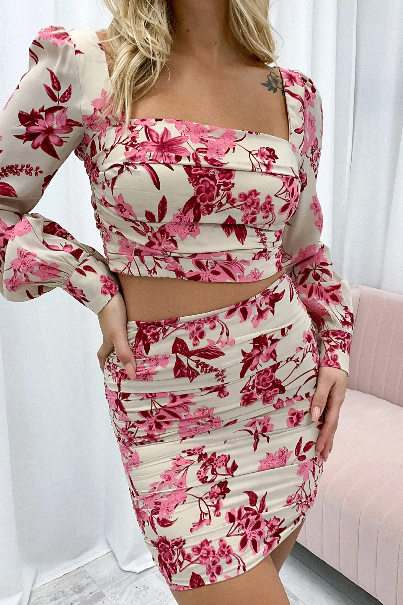 Perlaz Skirt - Pink Floral Elegant Texture