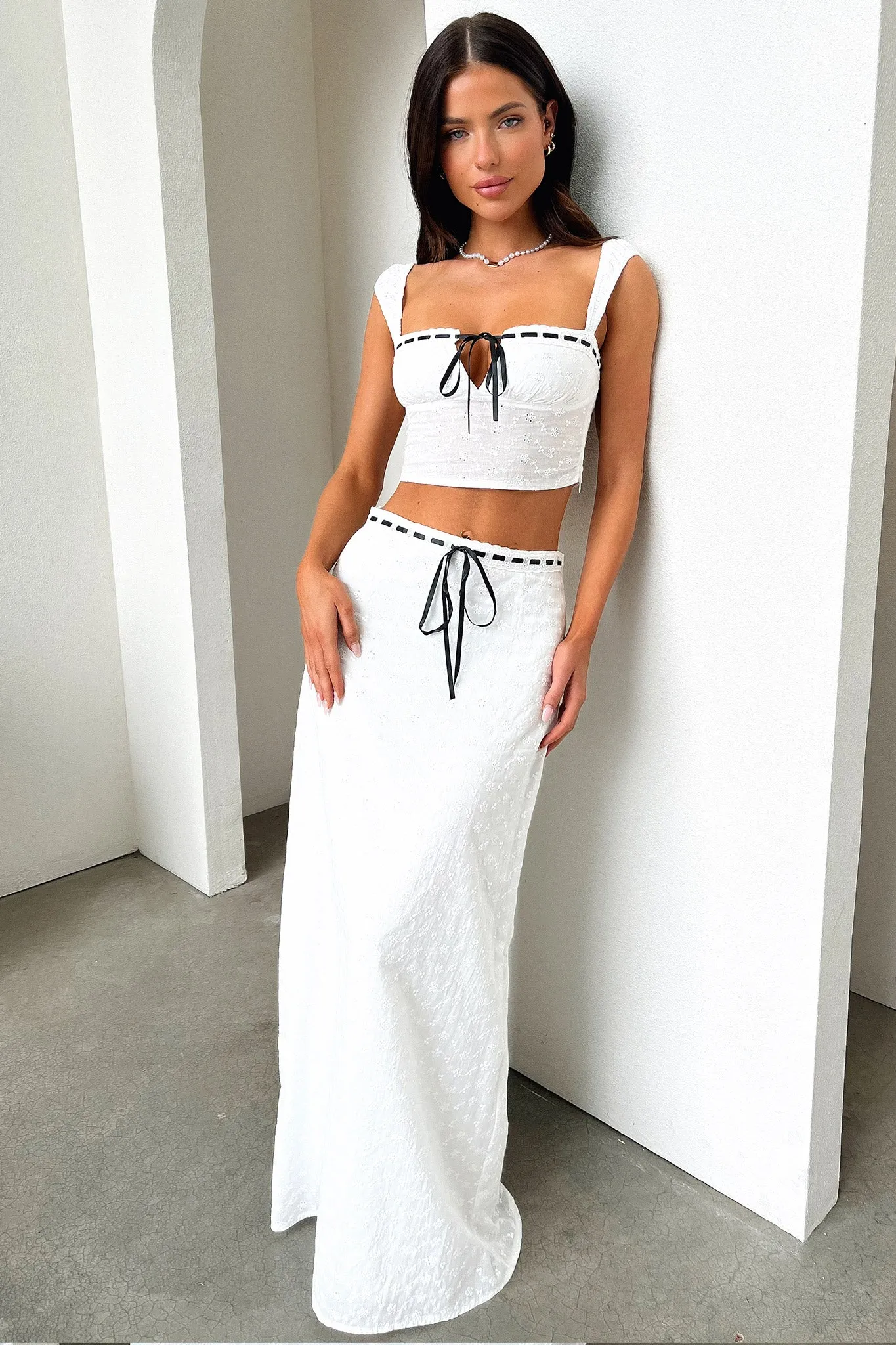 Influencer Style Opaque Lining Flora Maxi Skirt - White