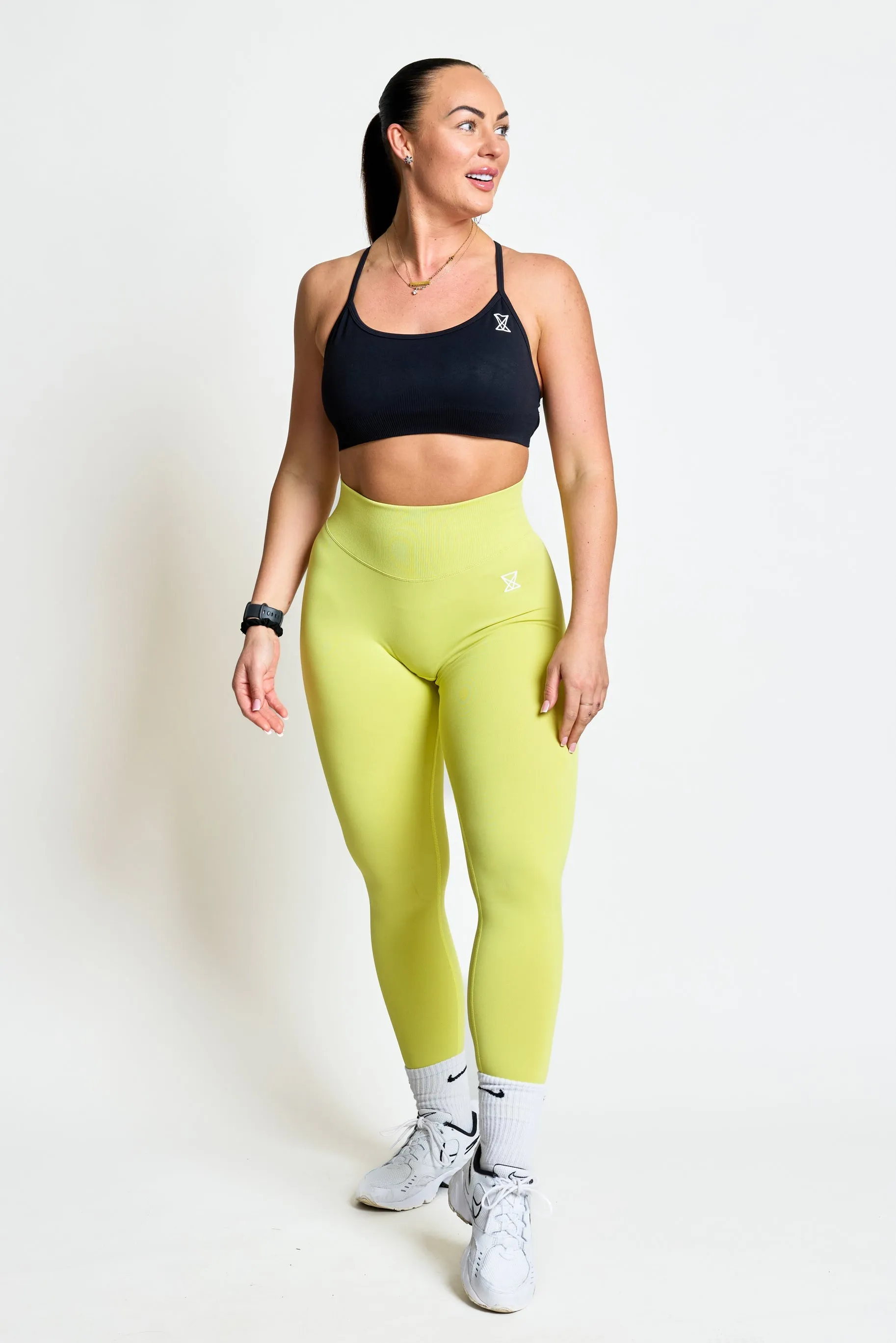 MultiPocketDesign FlexibleElasticity Lift Seamless Leggings