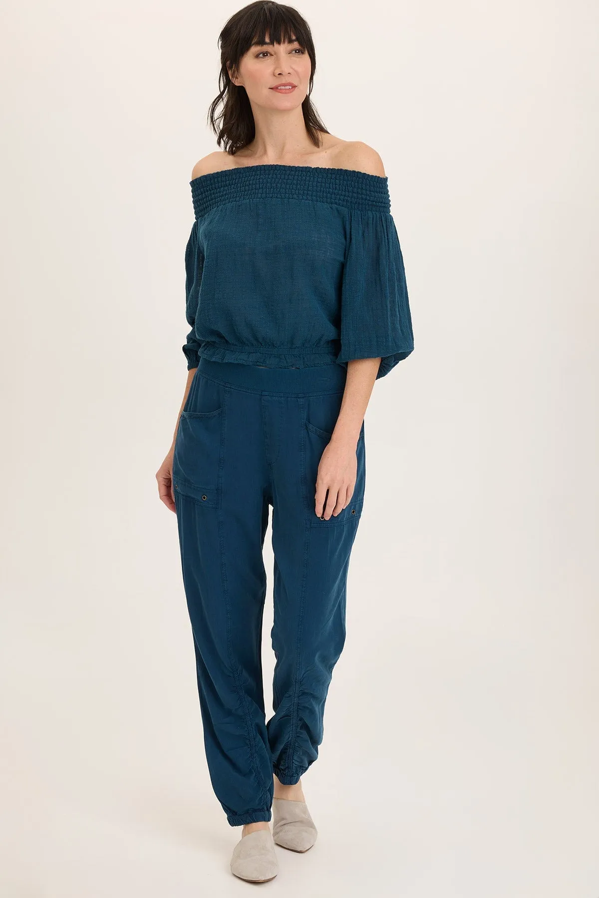 Jolia Gauze Off-Shoulder Billow Sleeve Top AbrasionResistantThread