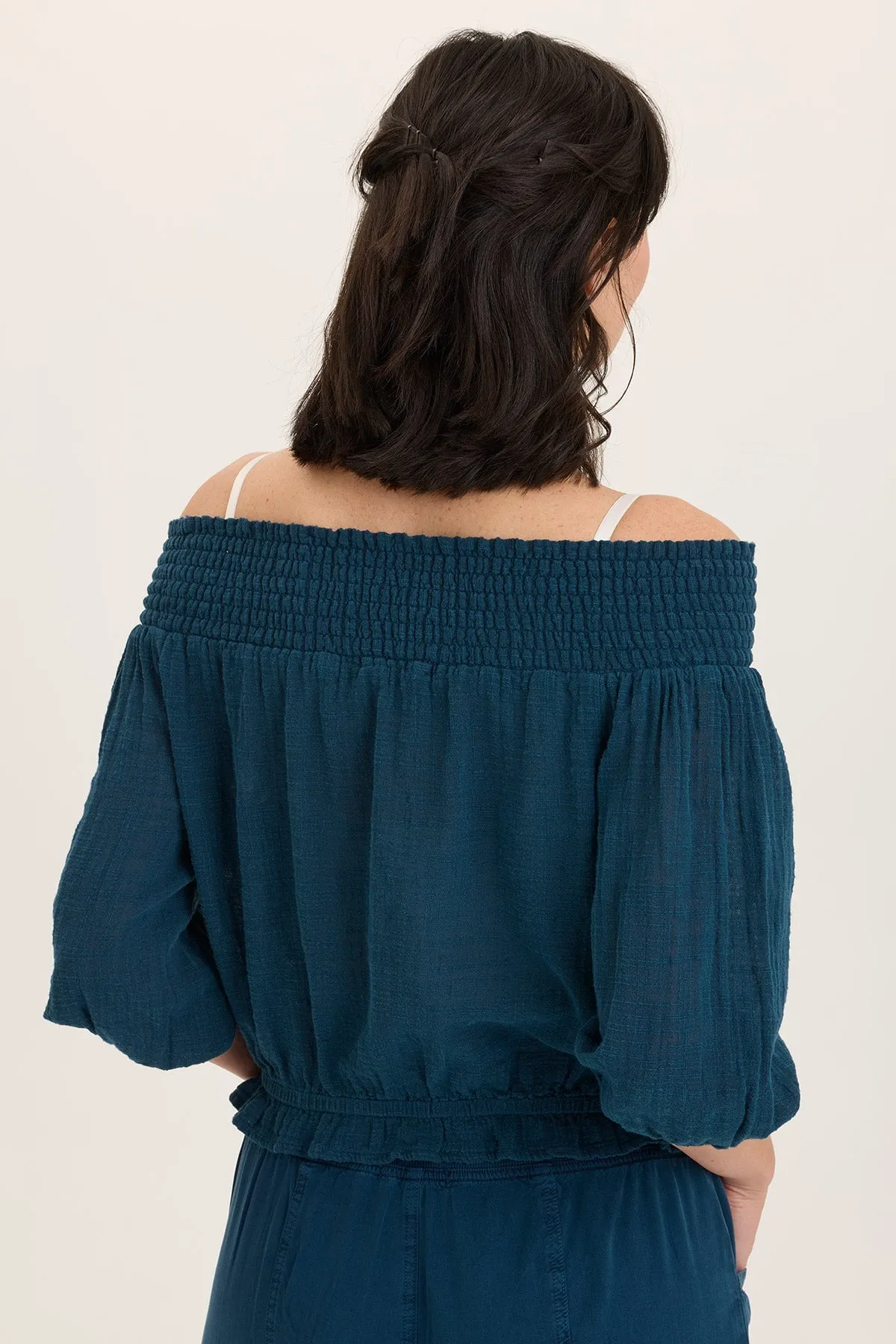 TearResistant Material Jolia Gauze Off-Shoulder Billow Sleeve Top