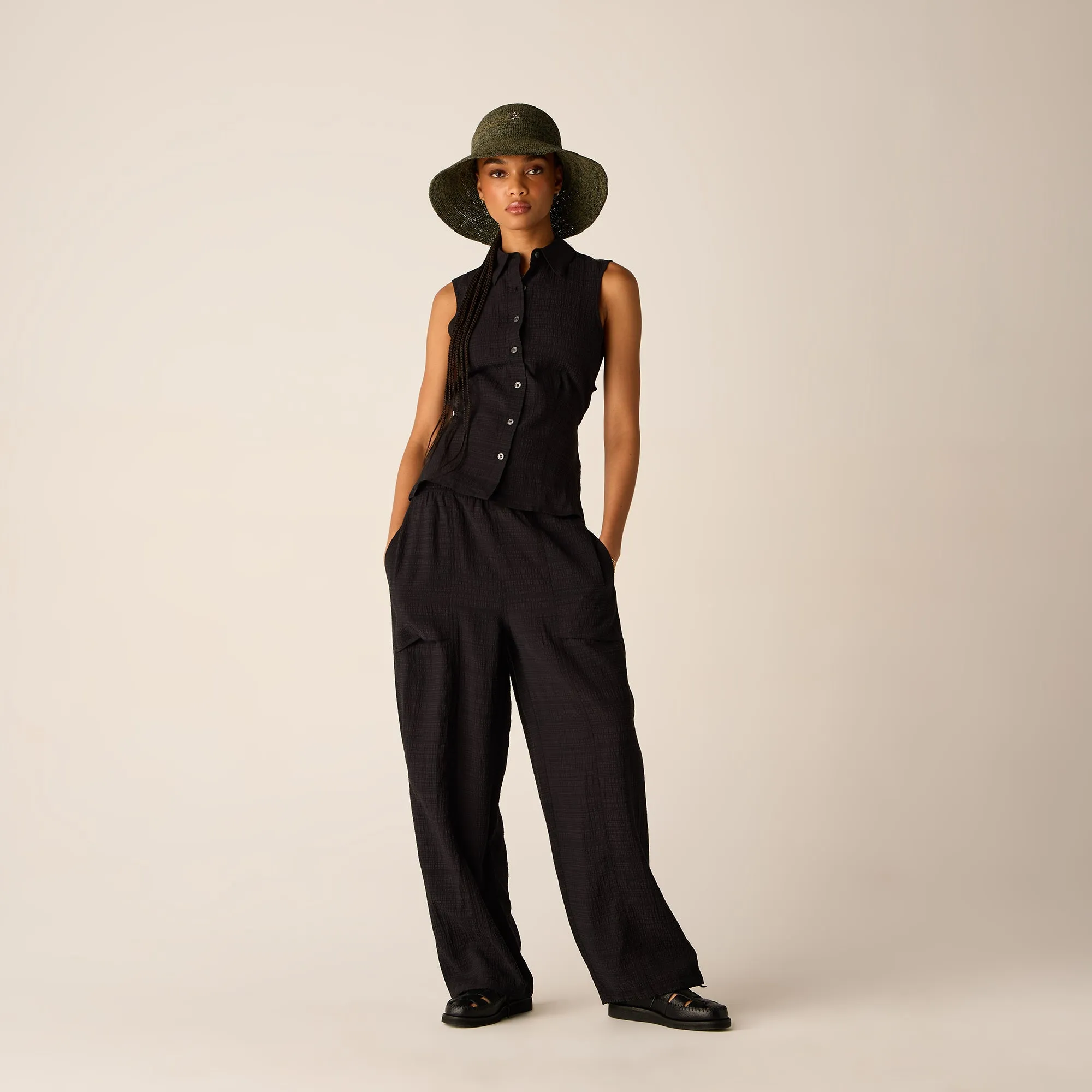 Kith Women Aki Backless Button Down Tank - Black Travel Essential