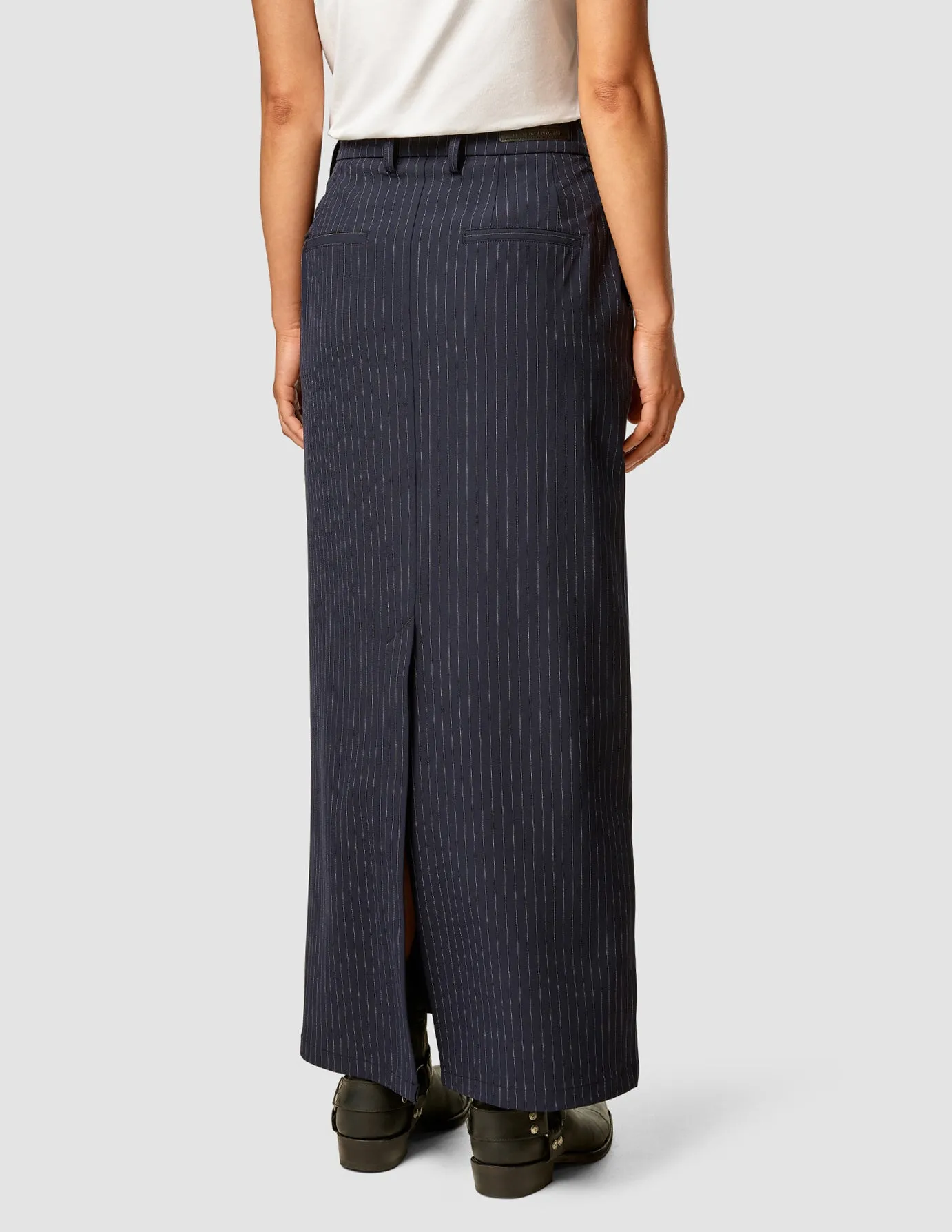Adjustable Fit Soft Outfit Essential Maxi Skirt Navy Pinstripe