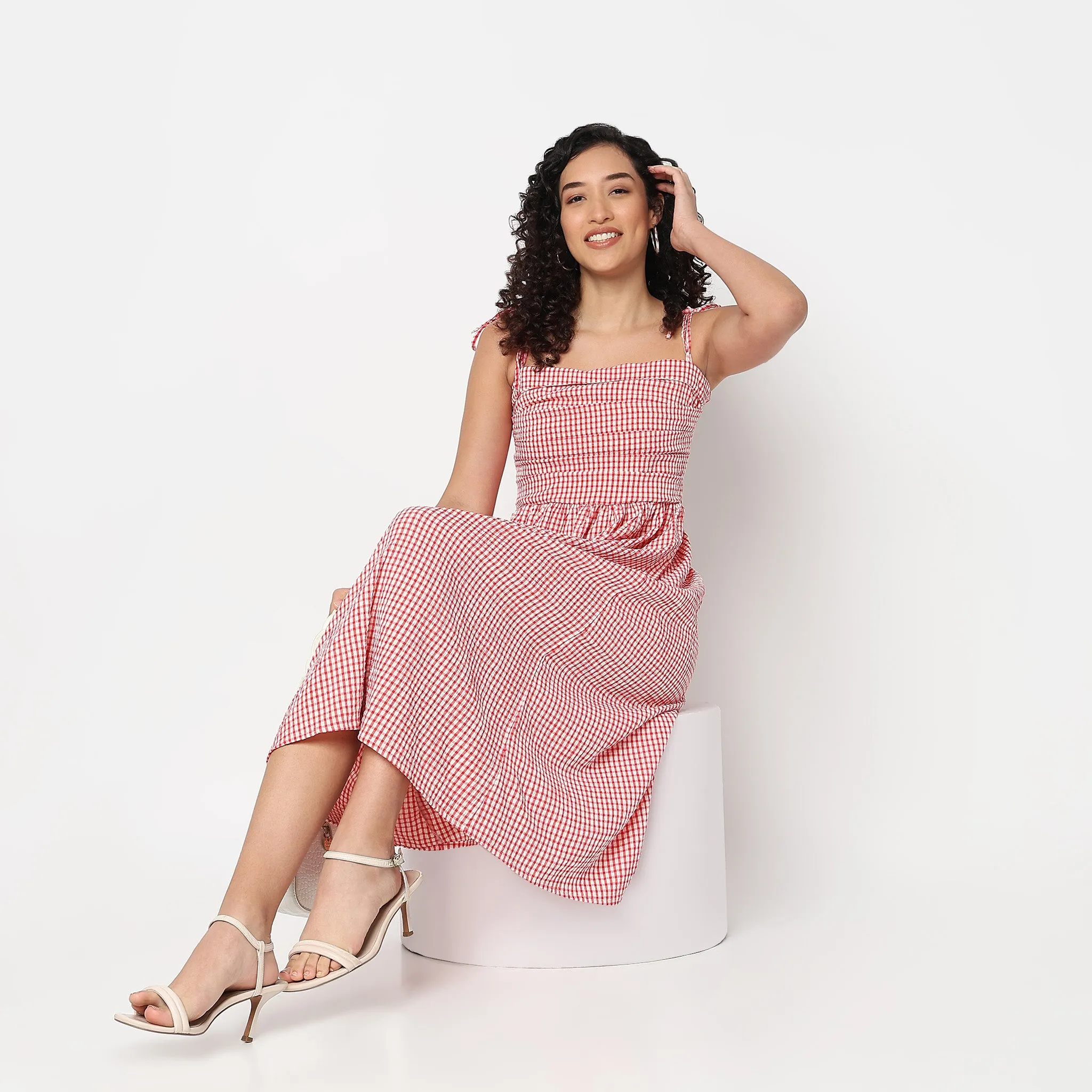 WrinkleResistant MoistureWickingTechnology Betty Dress With Tie Up  Straps And Square Neckline