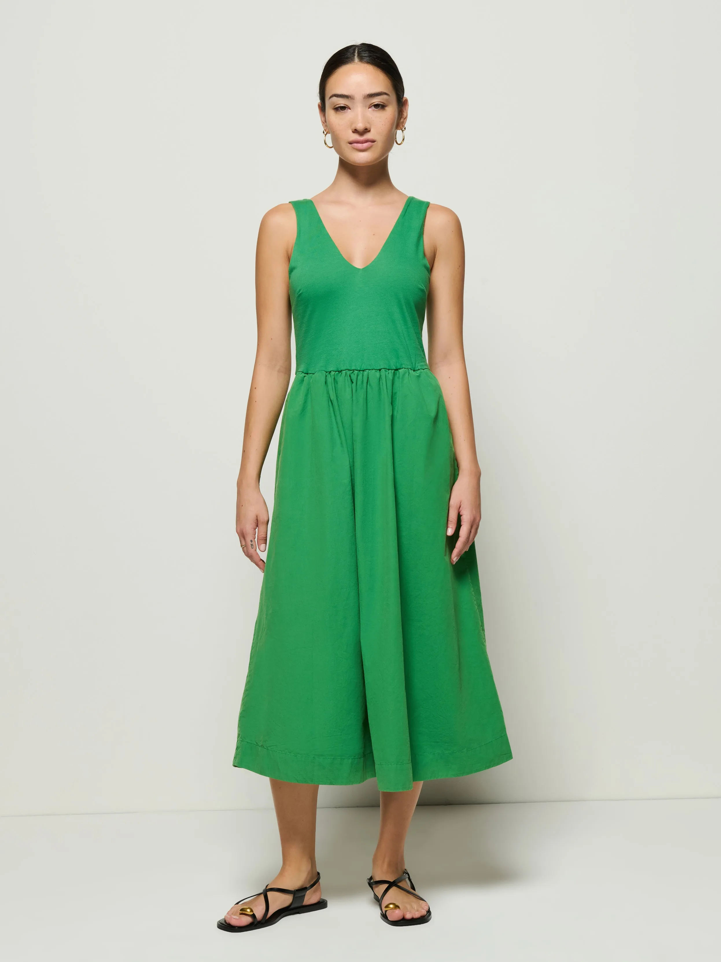 Shape Hug AntiPillingCloth Daria V-Neck Midi