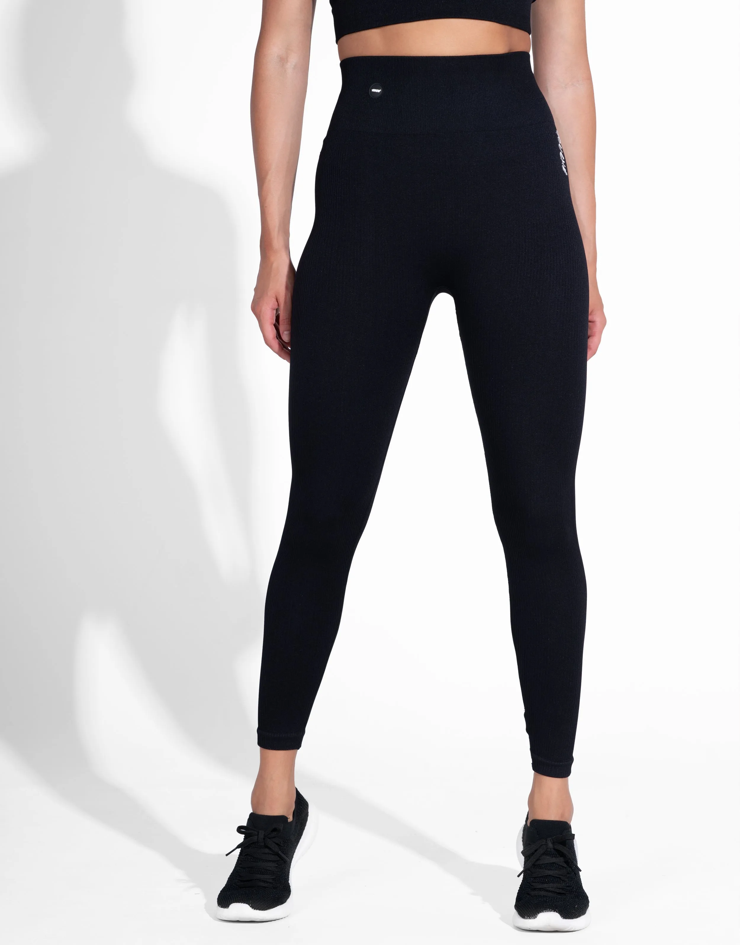 LUX BLACK SEAMLESS Ultra Light Fitness Training Cozy Core