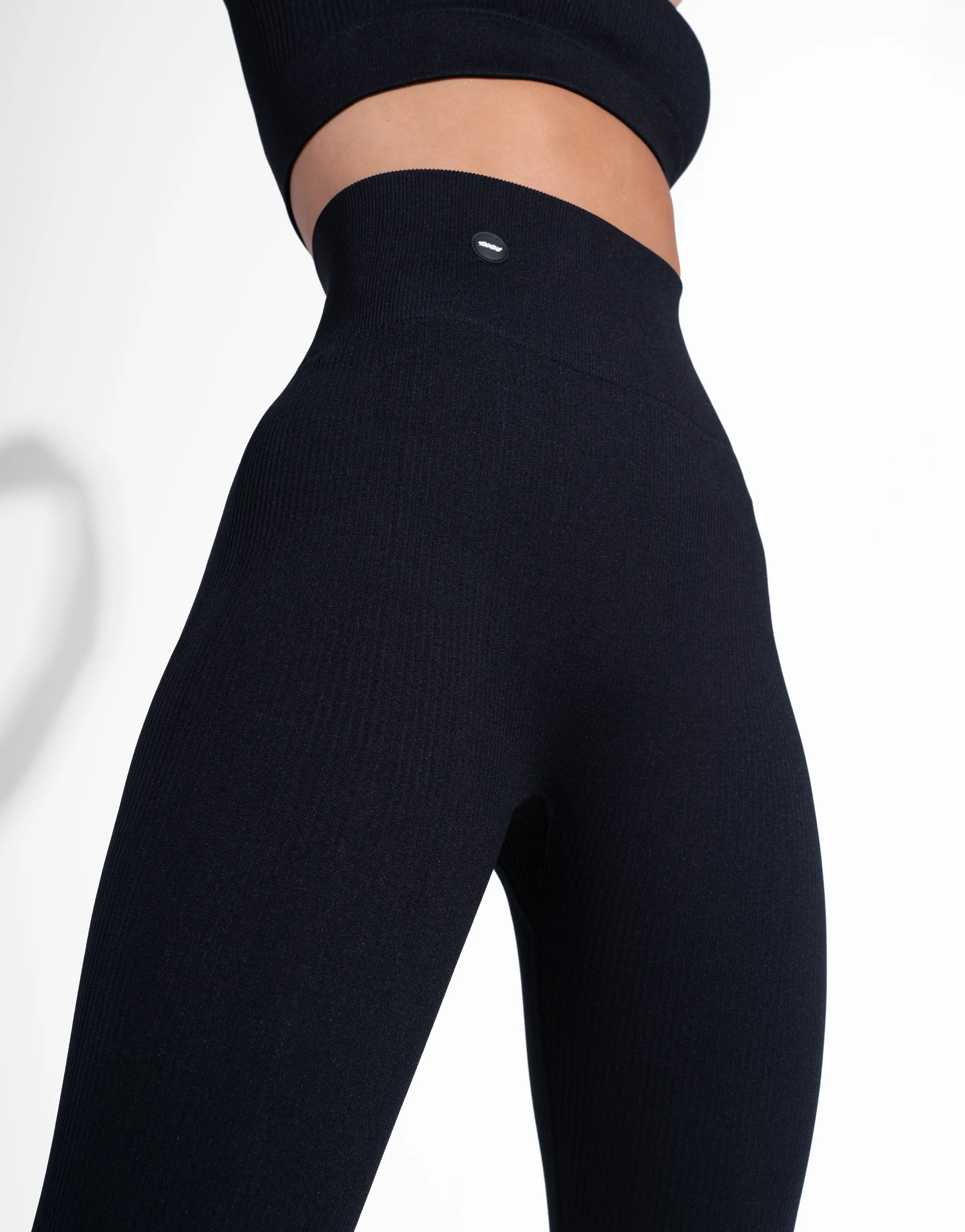 Active Lifestyle Four Way LUX BLACK SEAMLESS