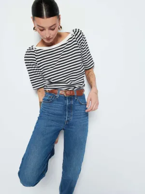 Deana Tee Lightweight Construction Seamless construction