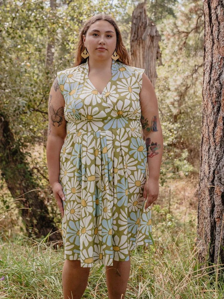 Sheer Fit Reinforced Edges Lucille Plus Size Dress - Pear Flowers