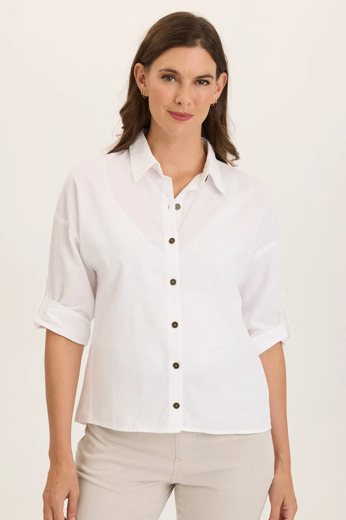 Holiday Glow Magic Glow Carrie Linen 3/4-Sleeve Button-Up