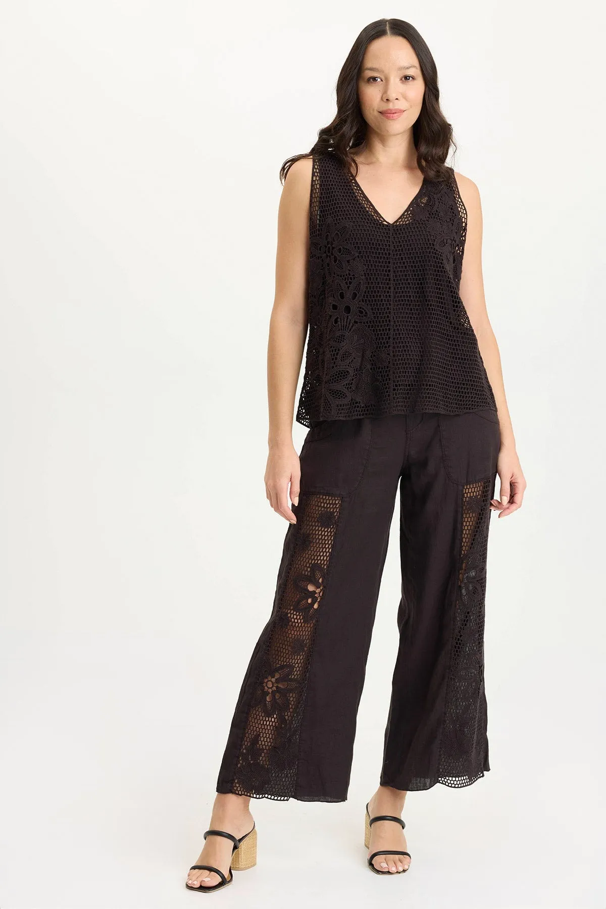 SoftTouch Texture ZeroIrritationLabels Chariss Crochet V-Neck Tank Top
