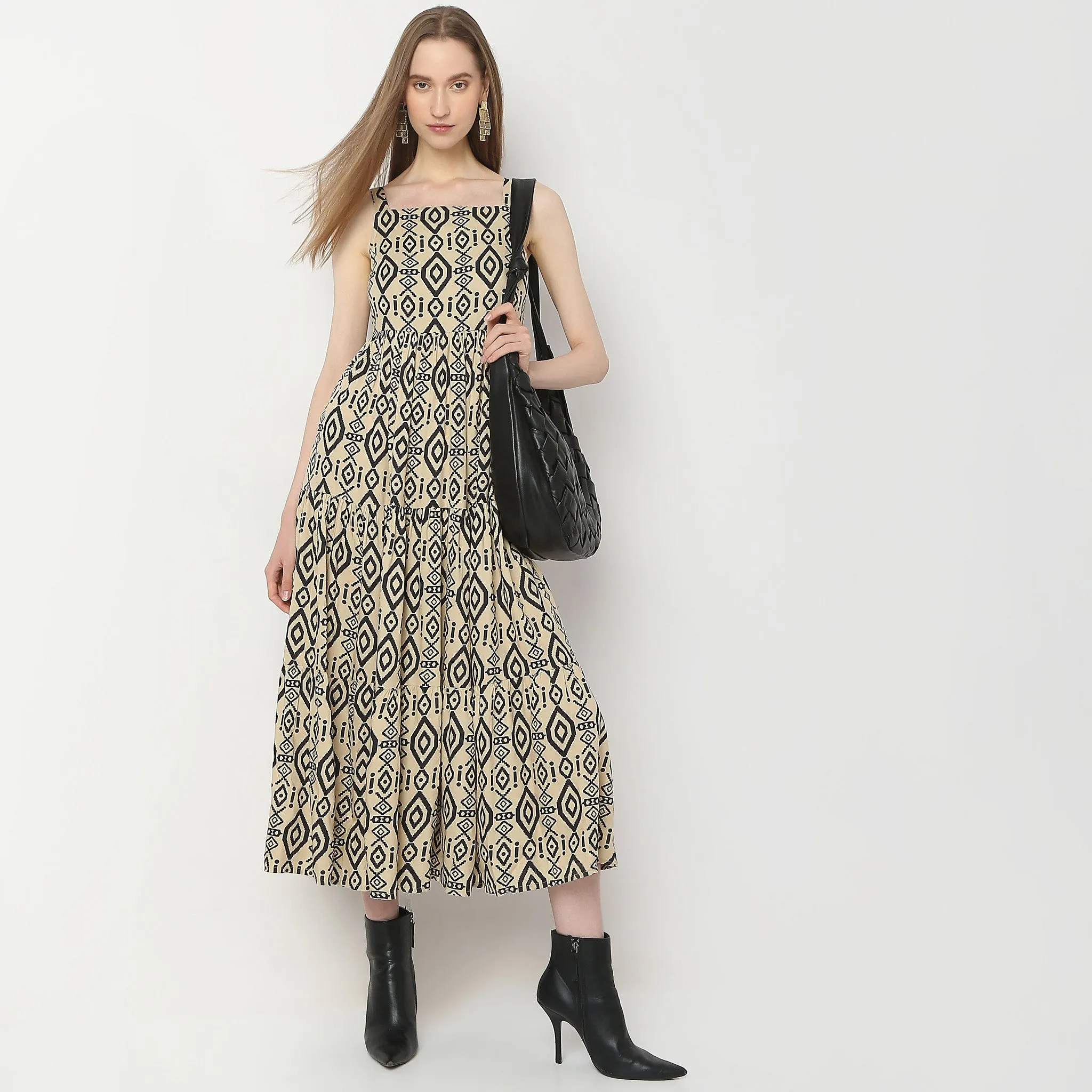 Flare Fit Printed Dress Aerated Seam Placement Hero Fit