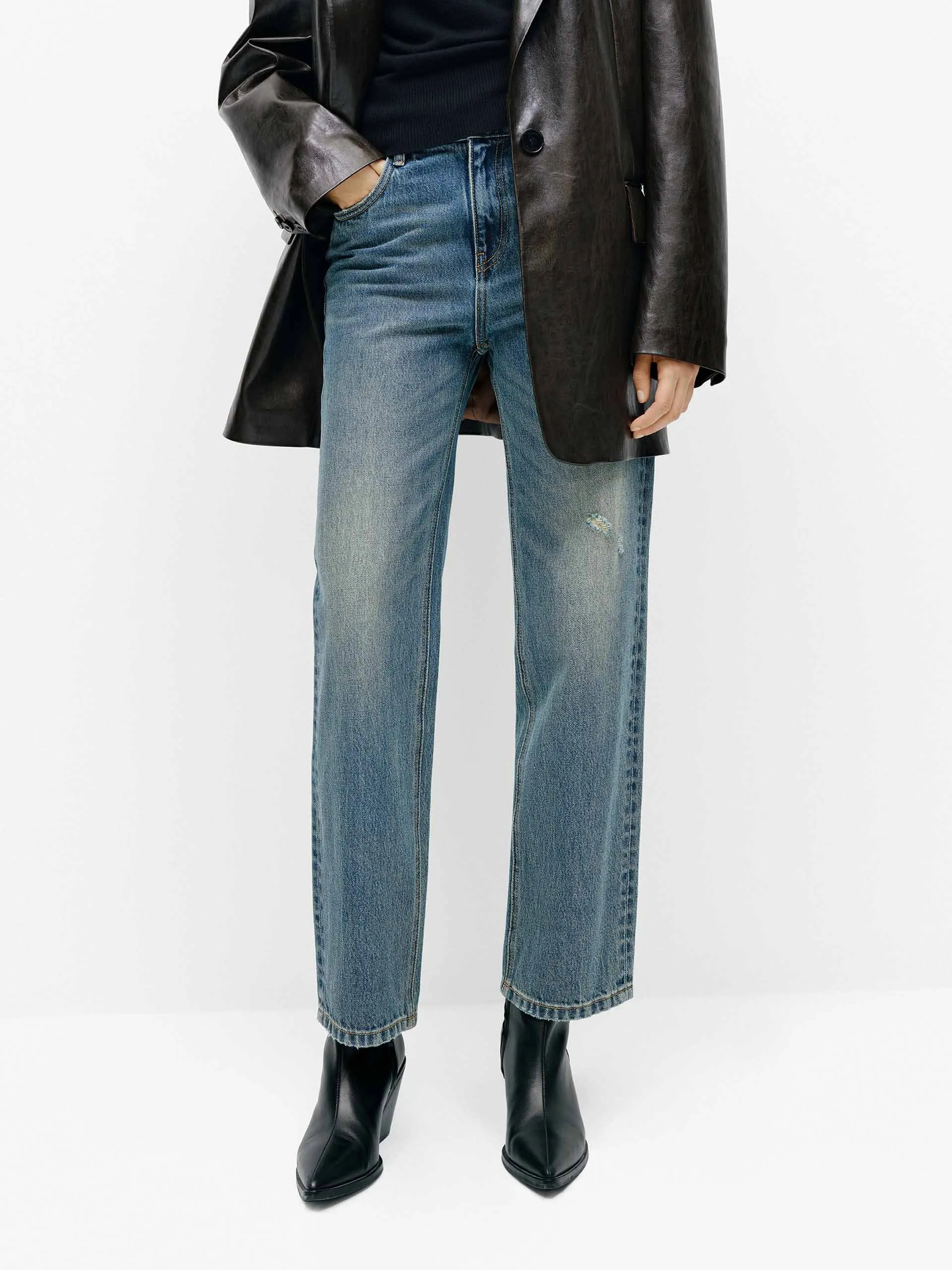 Durable Triple Stitched Seams Distressed Ankle Jeans