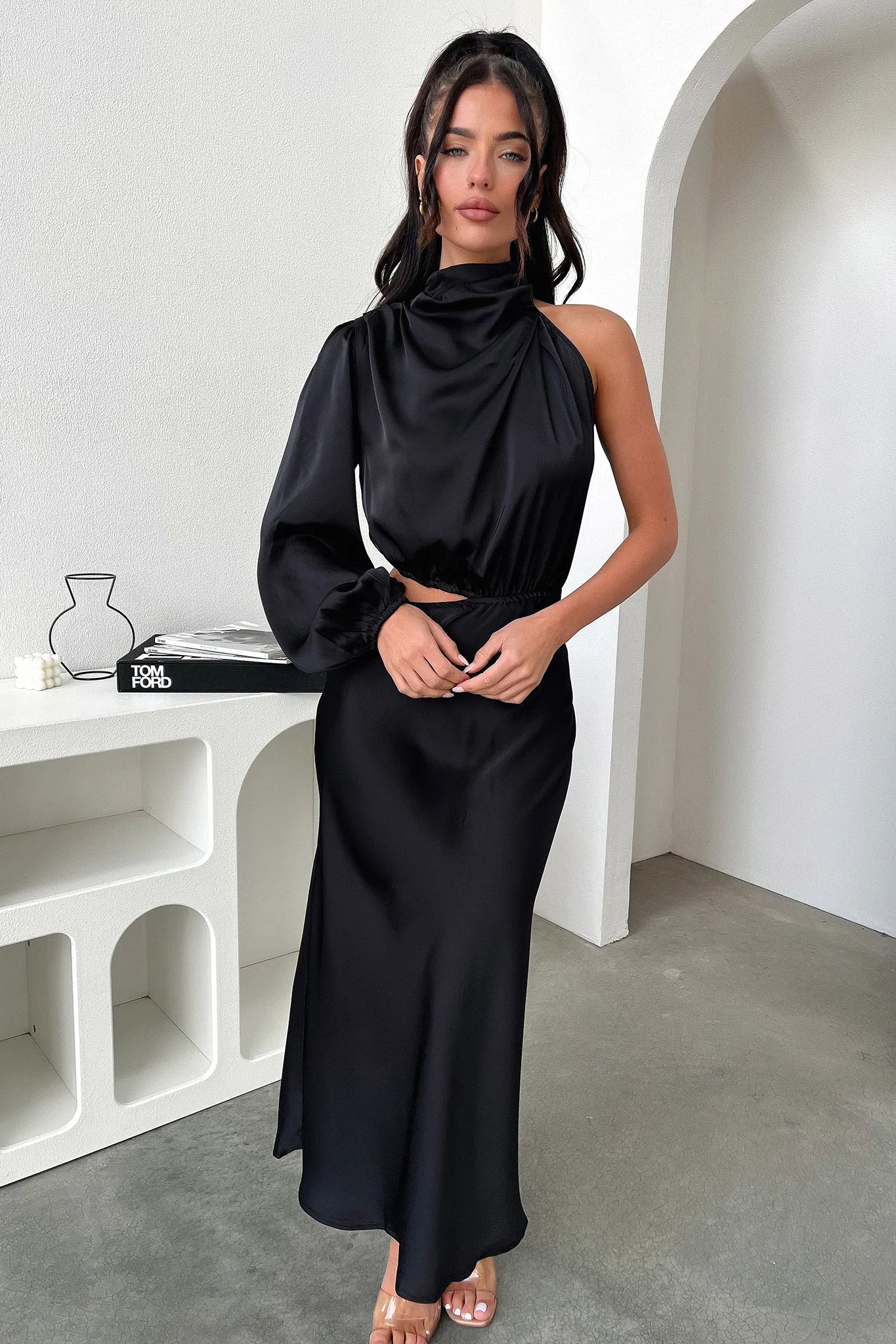 pack light Brunch Ready Atonia Midi Dress - Black