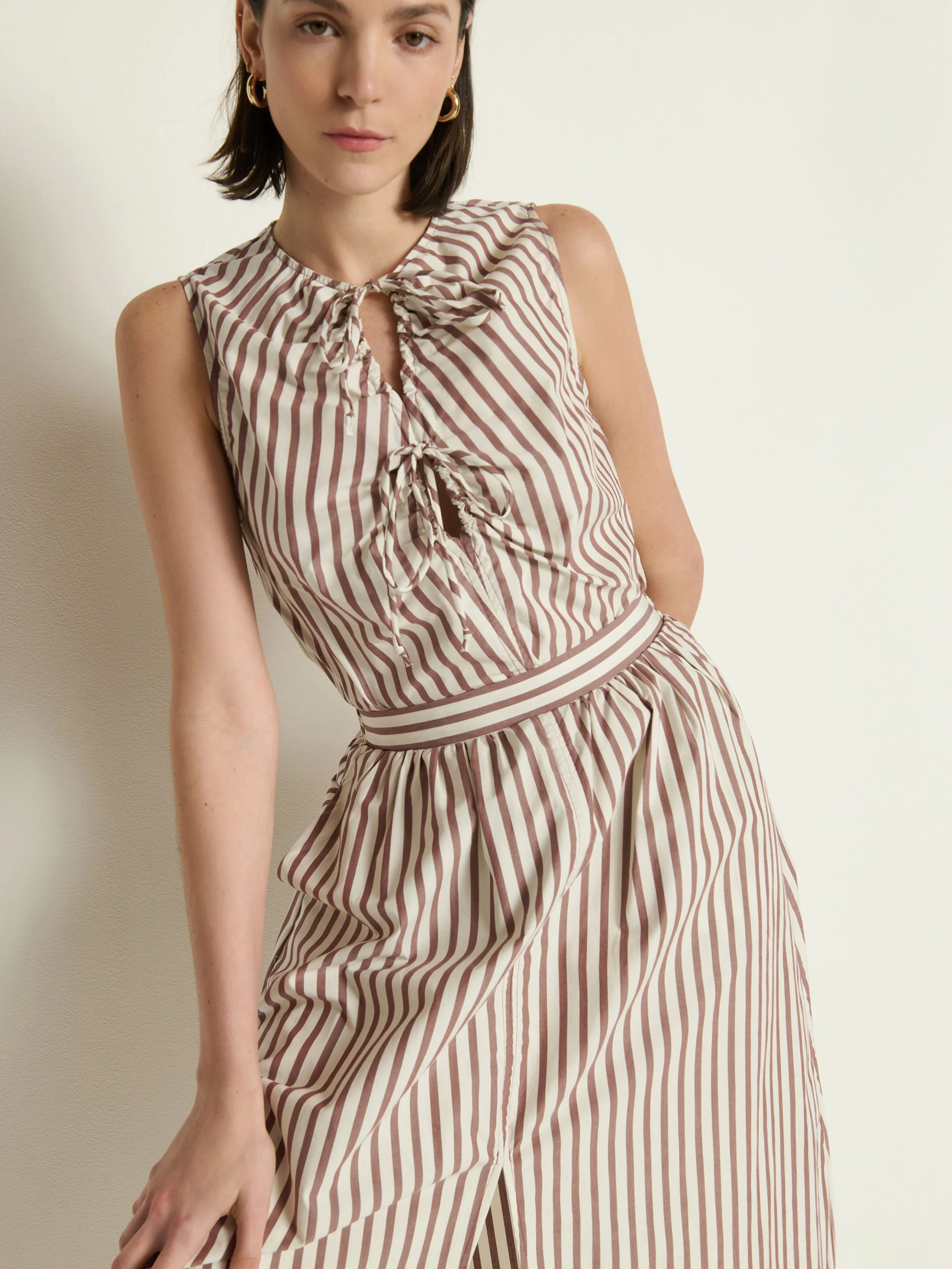 Mimmi Keyhole Top Tagless Labeling NoSlip Hem