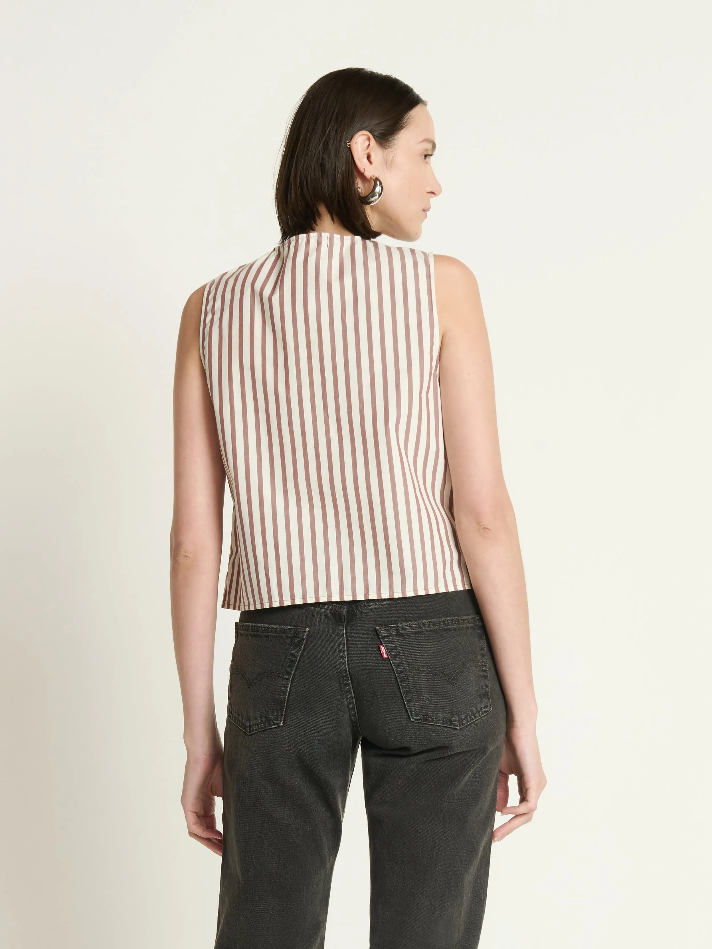 Street Icon Mimmi Keyhole Top
