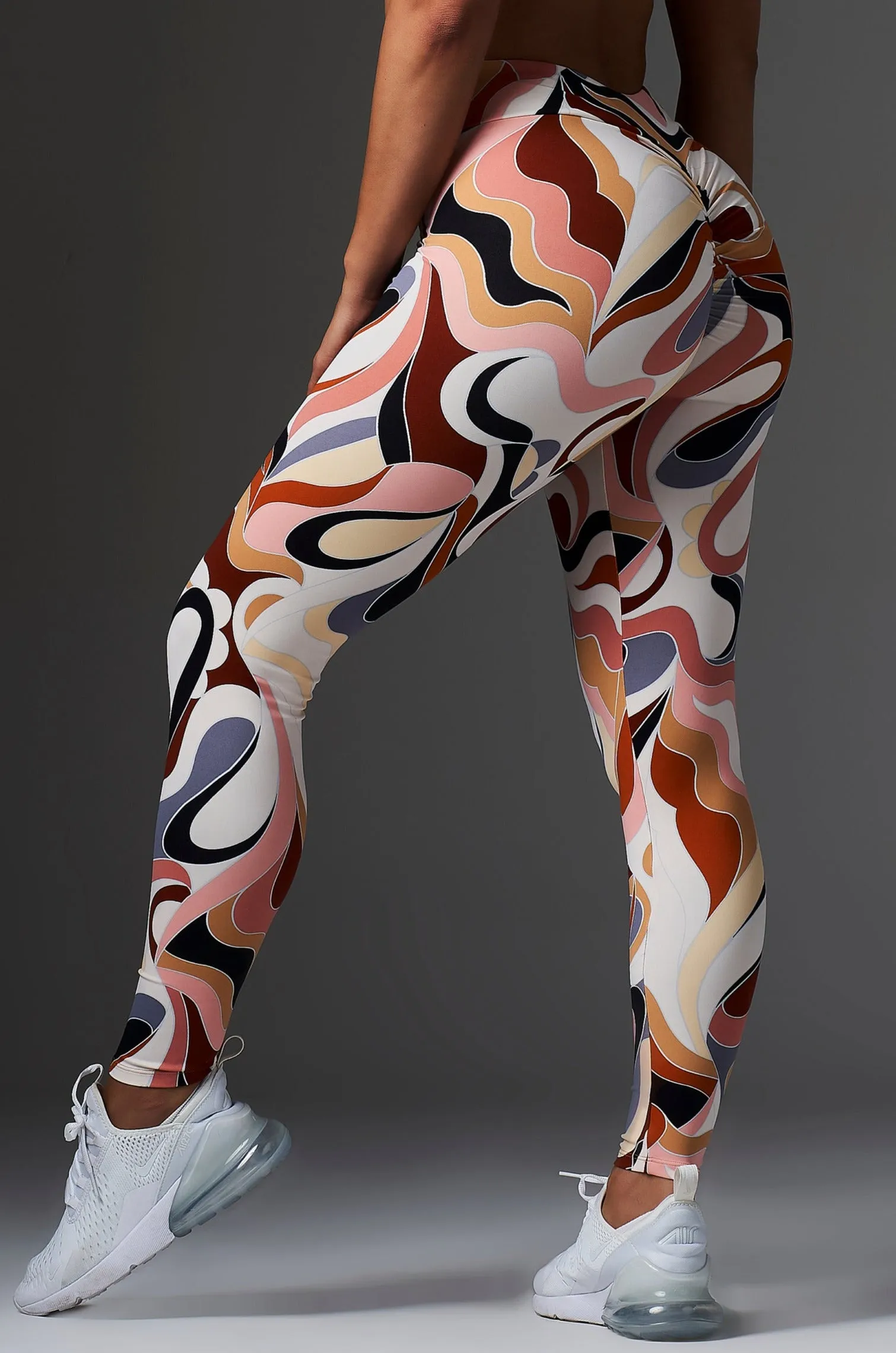 Pixie V-Cut Scrunch Legging HighVisibility Trim