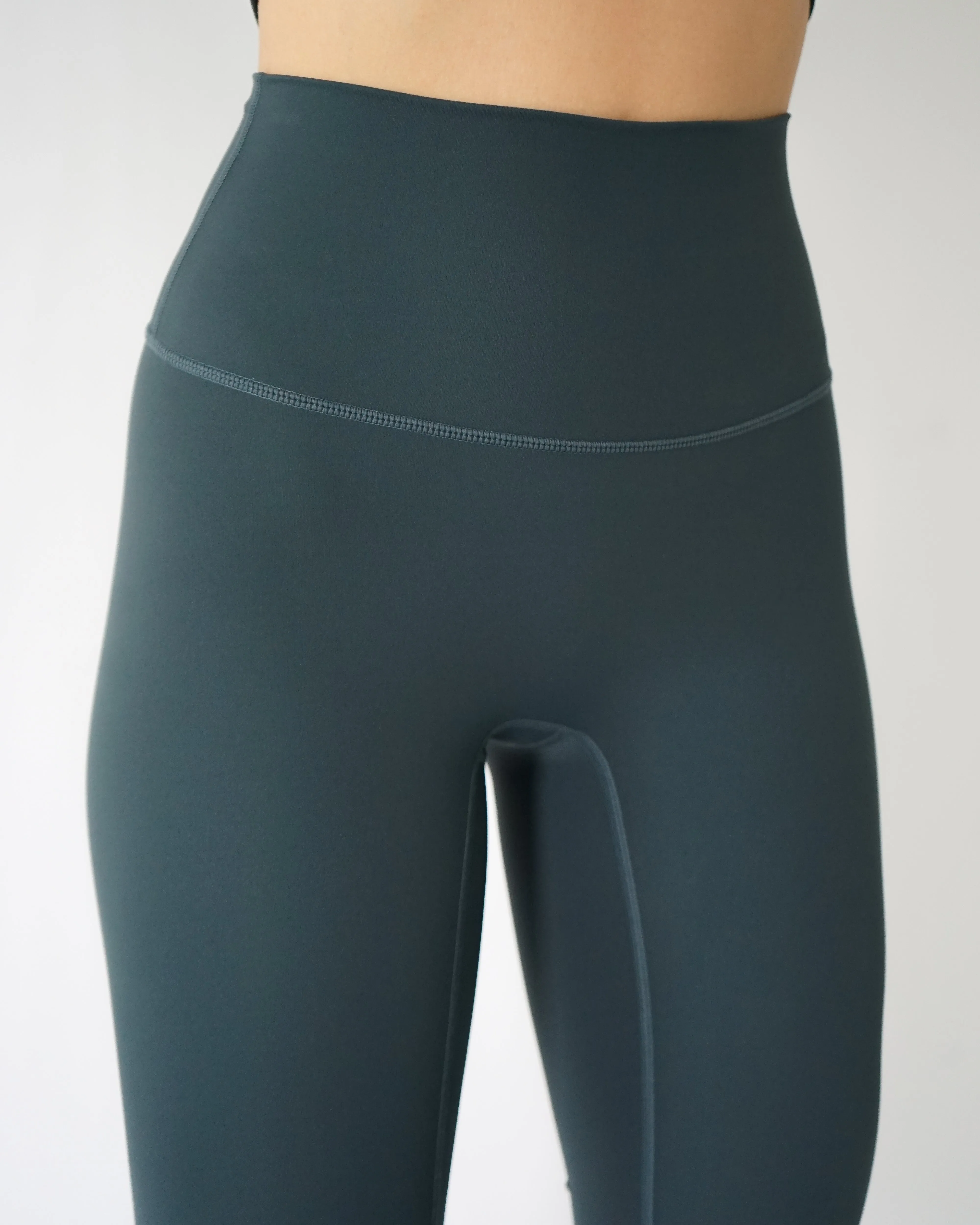 Sleek Shape Impact Leggings 25?? - Emerald