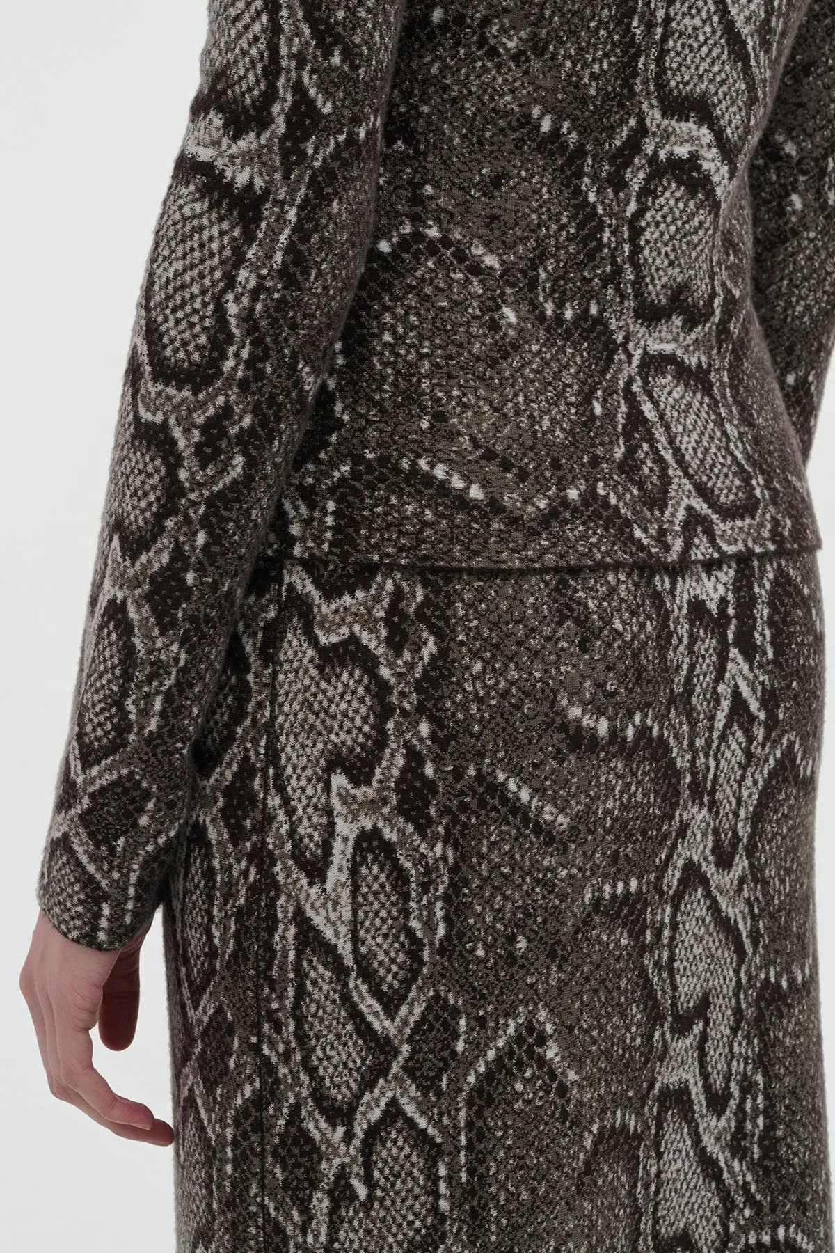 WaterRepellent Bragi Knit Maxi Skirt in Greyscale Cashmere Silk