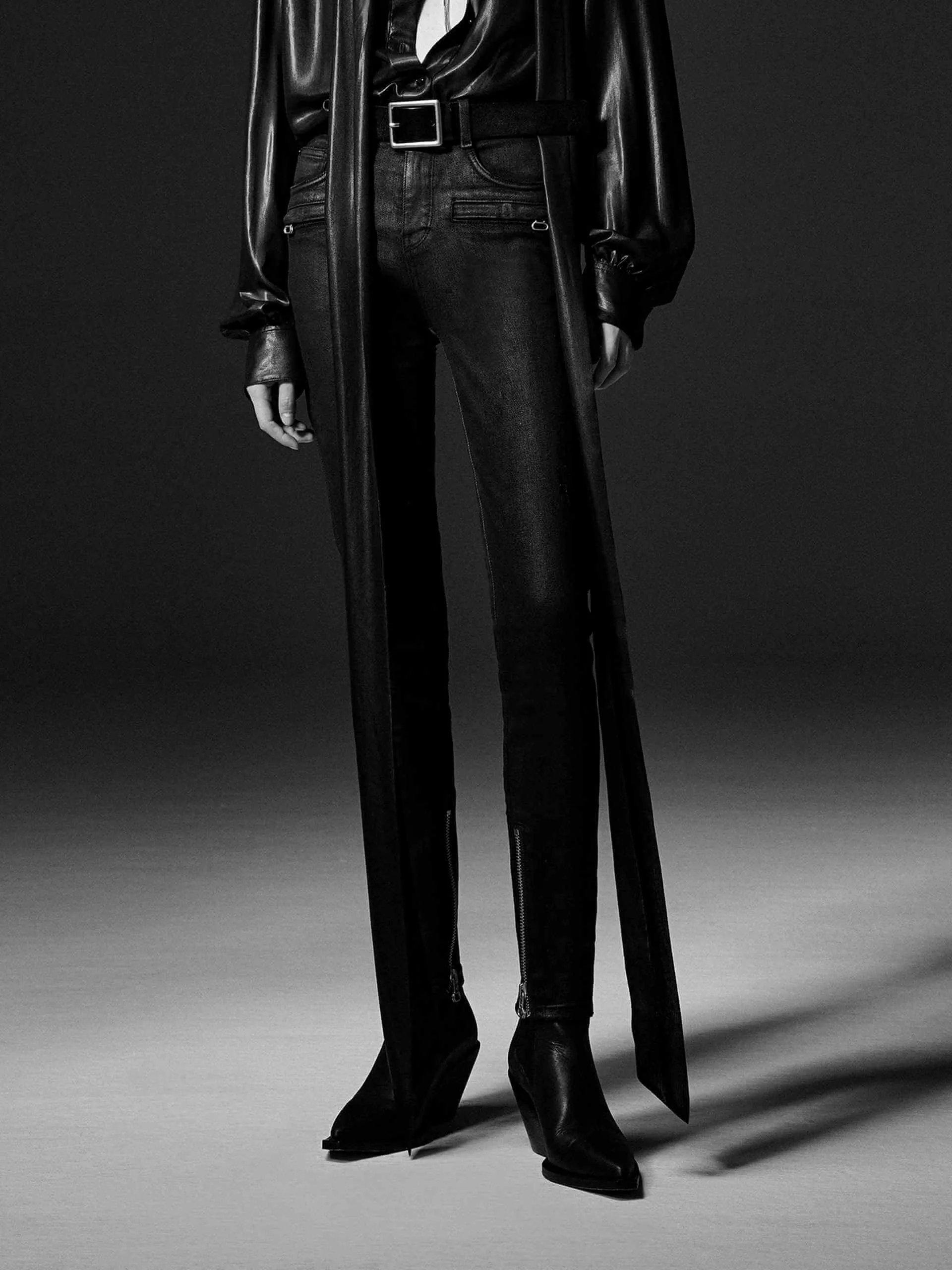 Anti Static Treatment Classic Casual Skinny Zipper Detail Jeans