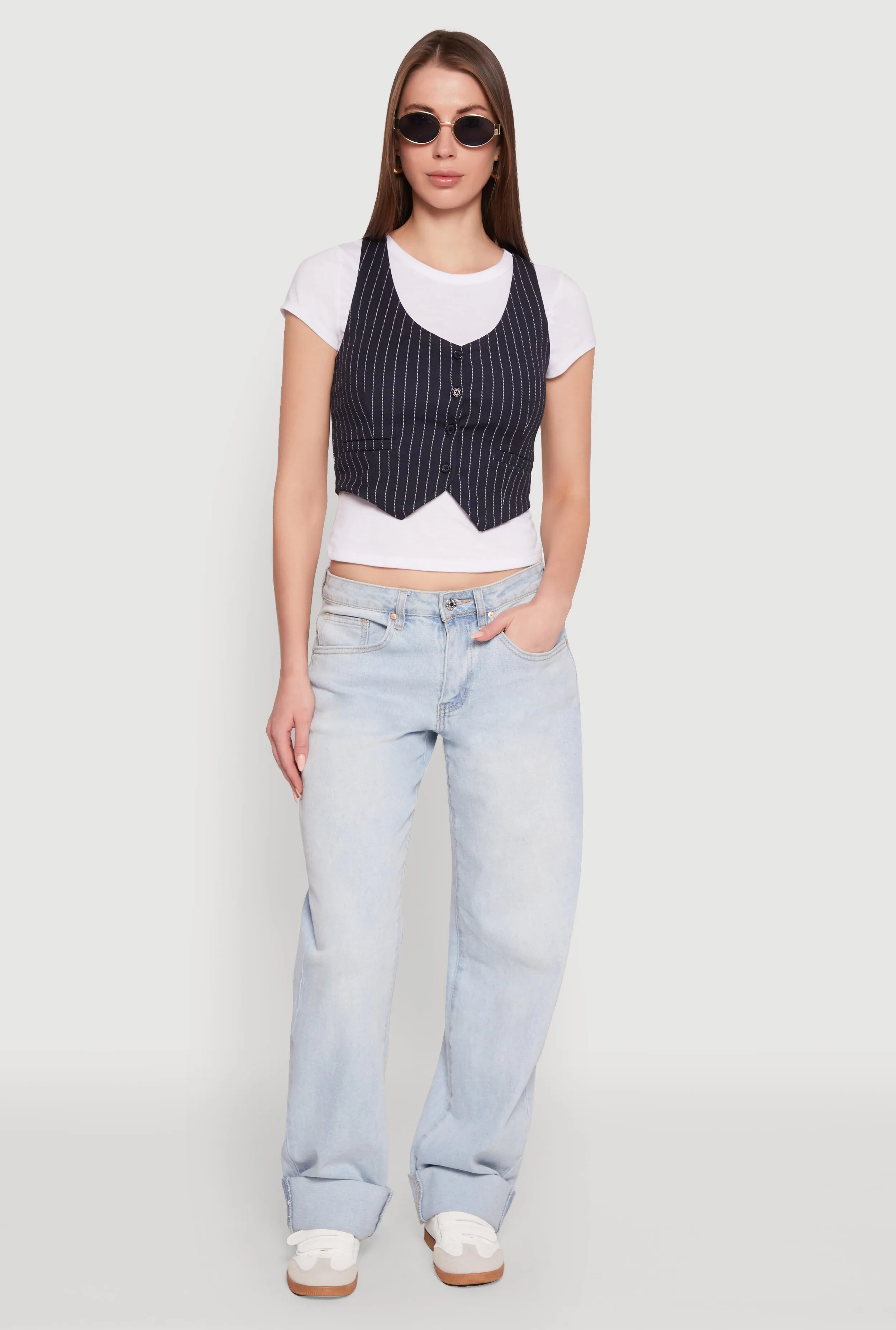 Sporty Look Long Lasting Color Crew Neck Tee with Stylish Pinstripe Vest