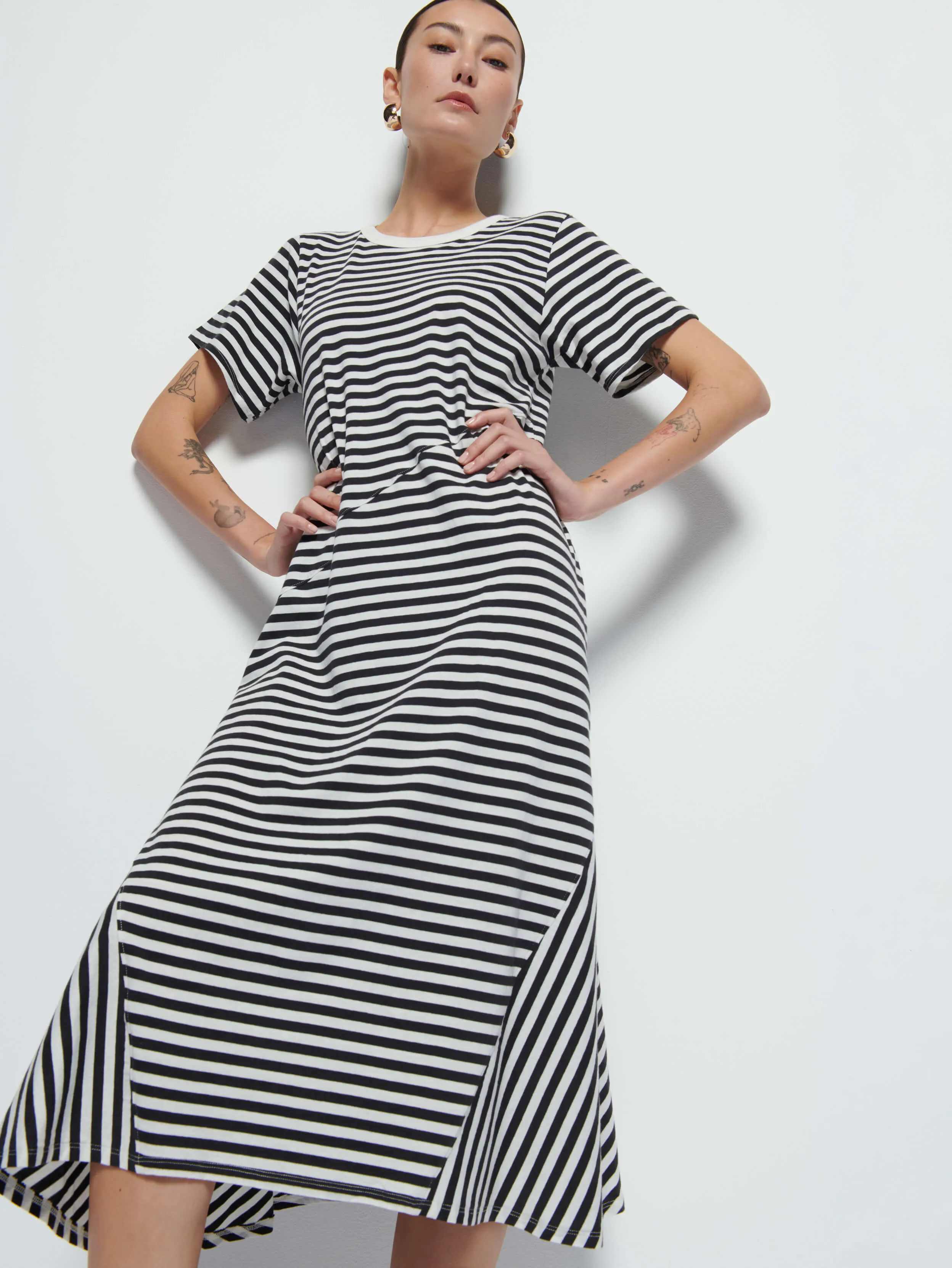 Moon Cool Match Fit Eileen Dress