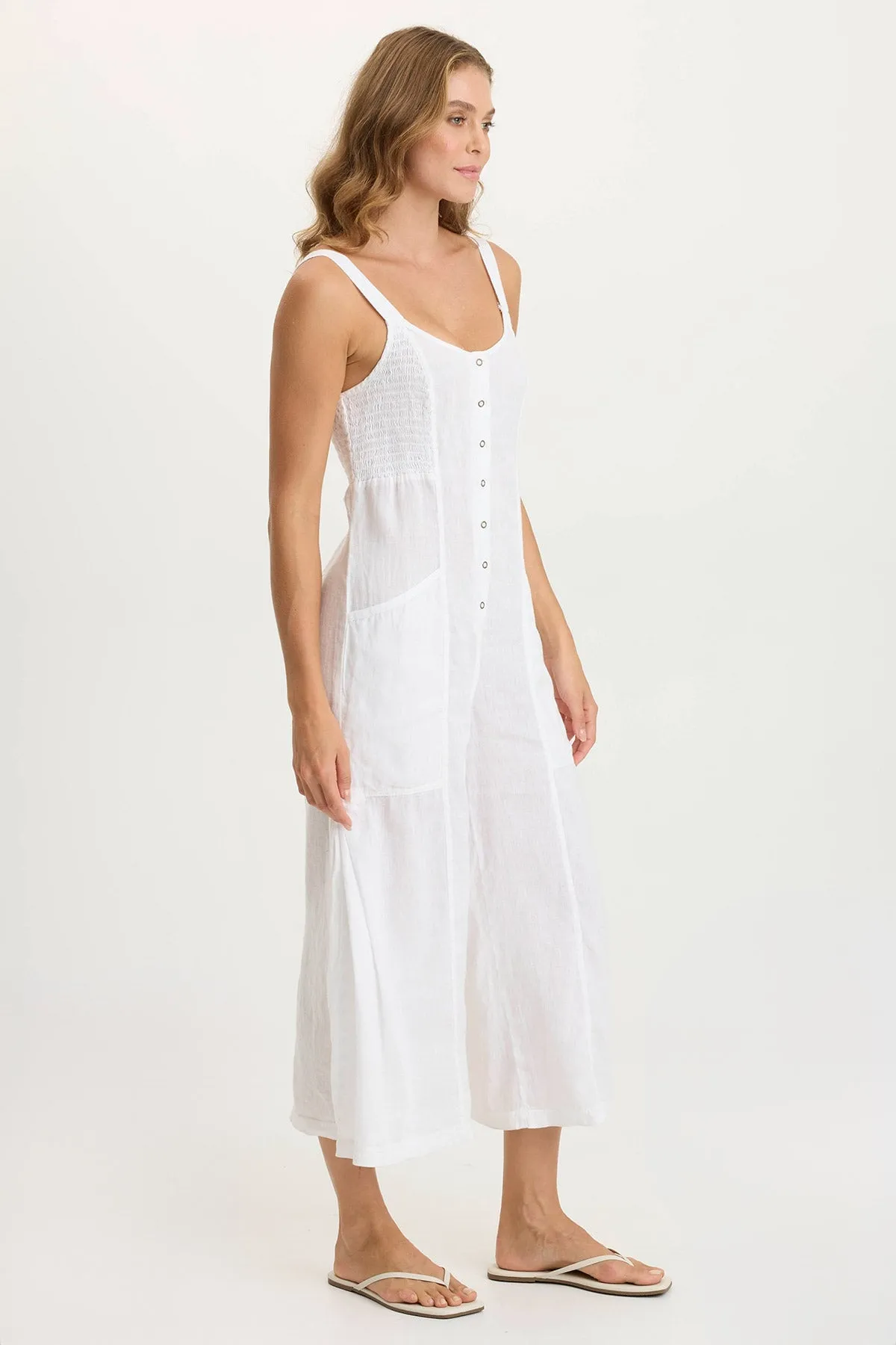 Travel Vibe Sport Ease Leoda Linen Snap-Up Jumpsuit