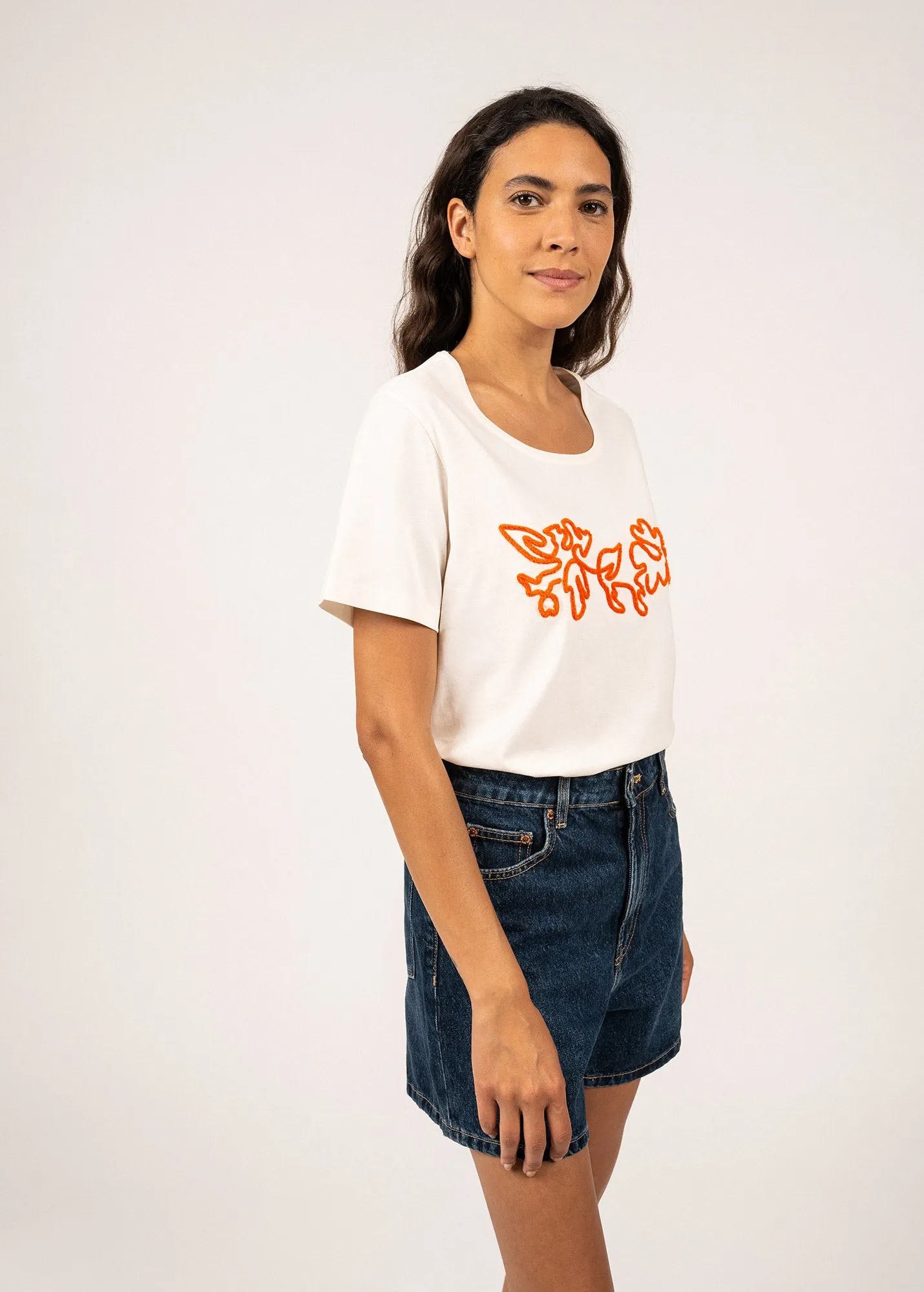 SANDY - Tee with Embossed Flower Embroidery | 100% Cotton (IVORY / NEON ORANGE) Stretchable Fabric TemperatureRegulatingLining