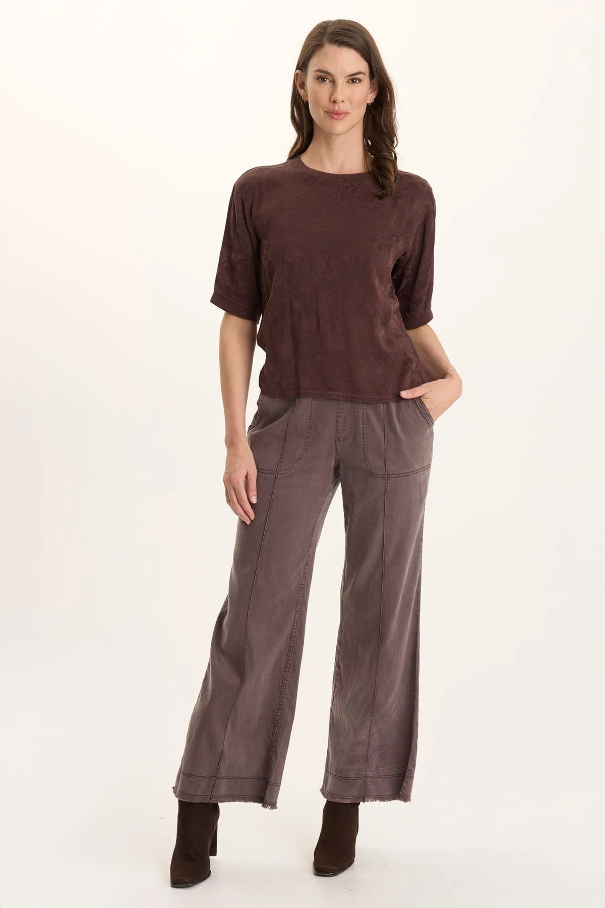 Flexible Waistband Chelan Textured Satin Casual Fit Top