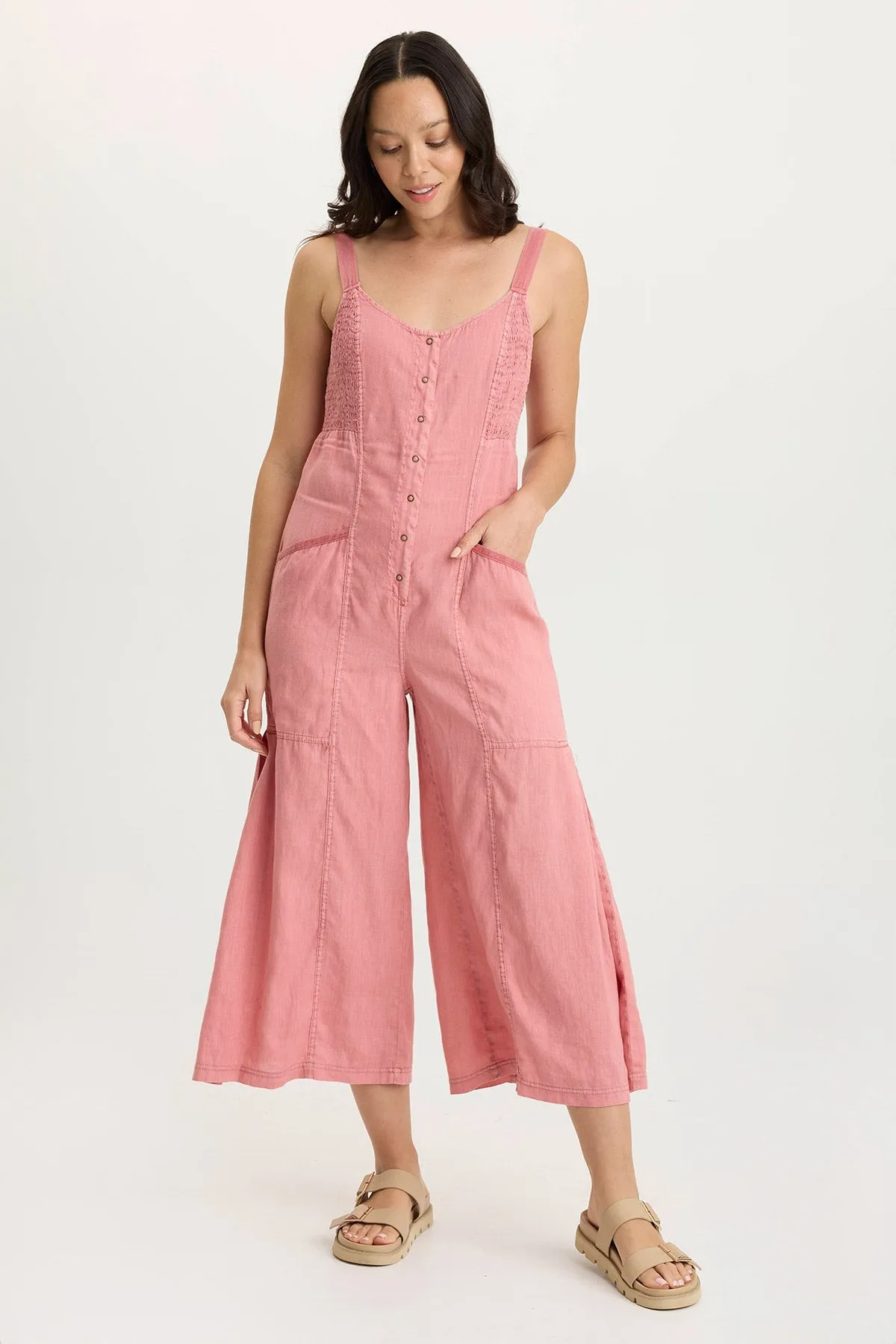 Matte Fit AntiStaticMaterial Leoda Linen Snap-Up Jumpsuit