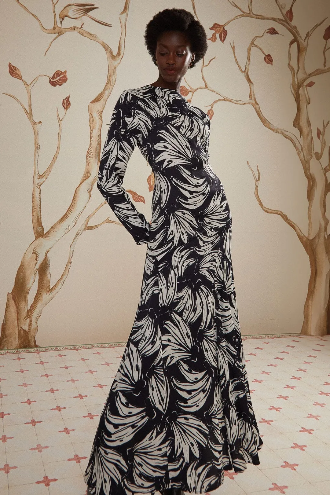 Black Bossa Banana LENZING? ECOVERO? Viscose Midi Dress Relaxed Appearance Chorus Night