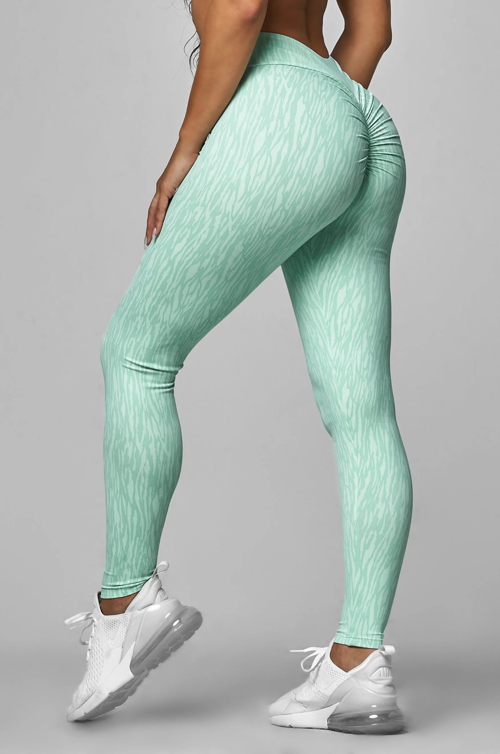 RecycledPolyester World Edge Mint Zebra V-Cut Scrunch Legging