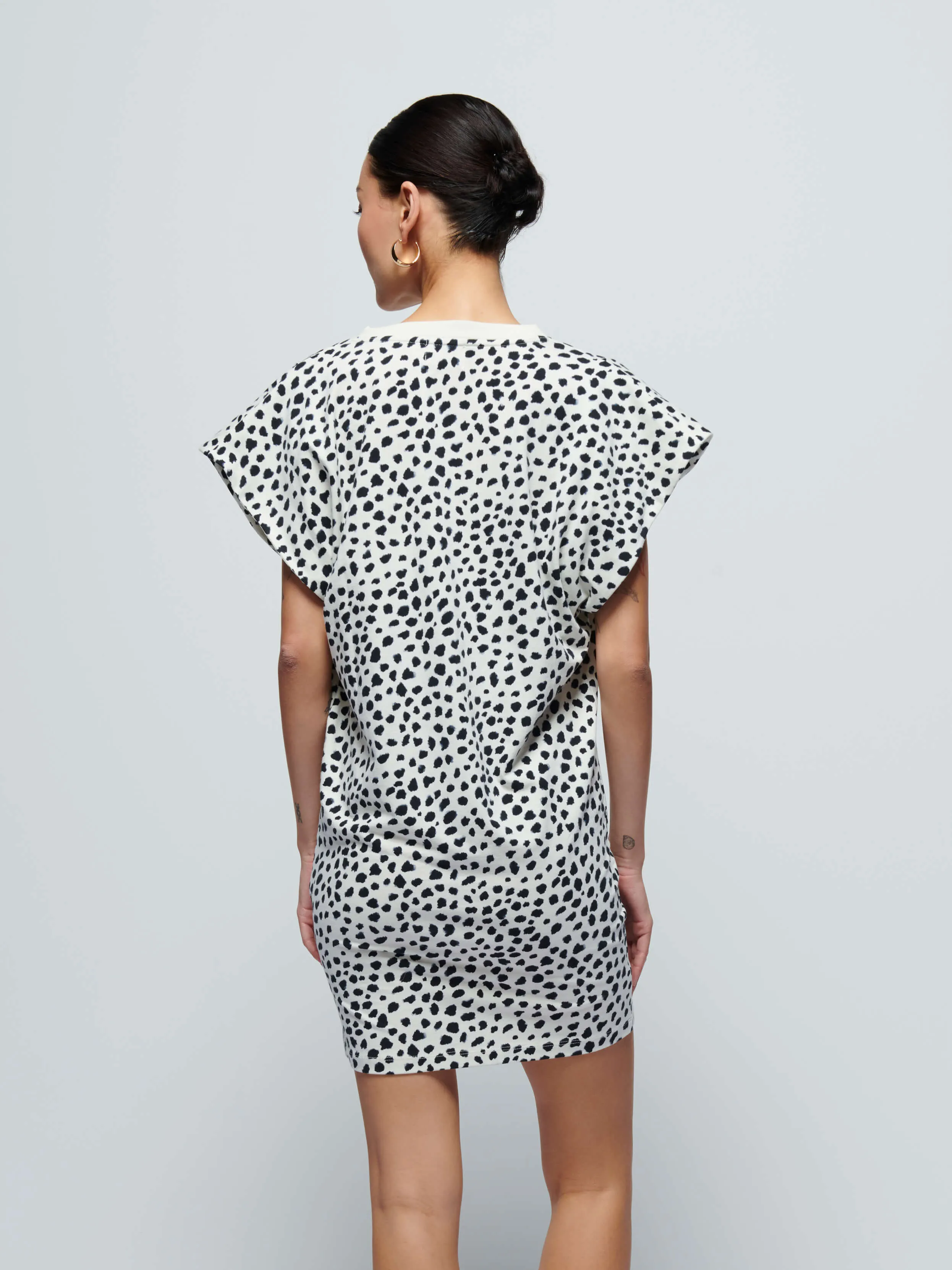 Layne Dress Fun Glam Wrinkle resistant fabric