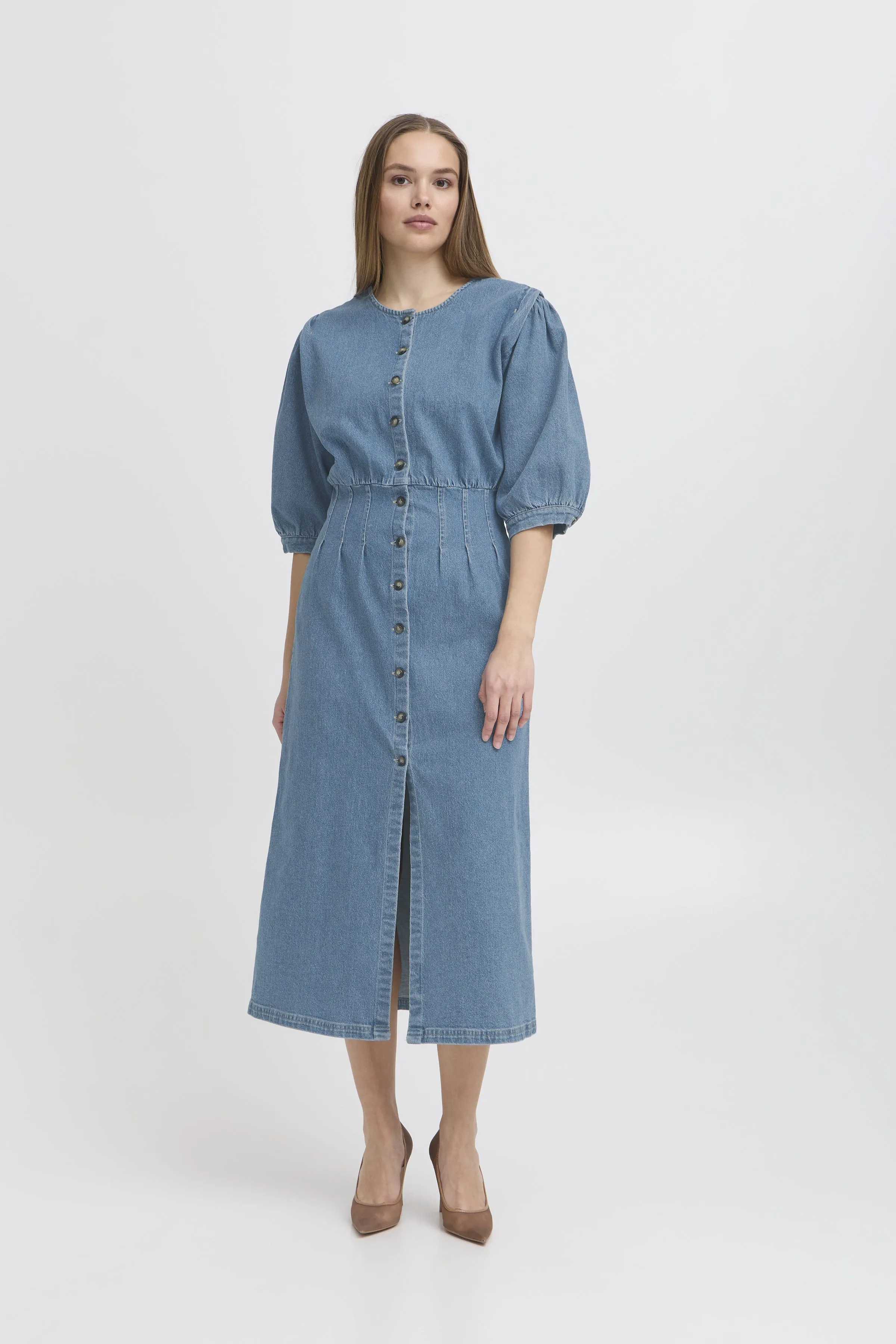 Astrid Denim Dress Trend Vibe