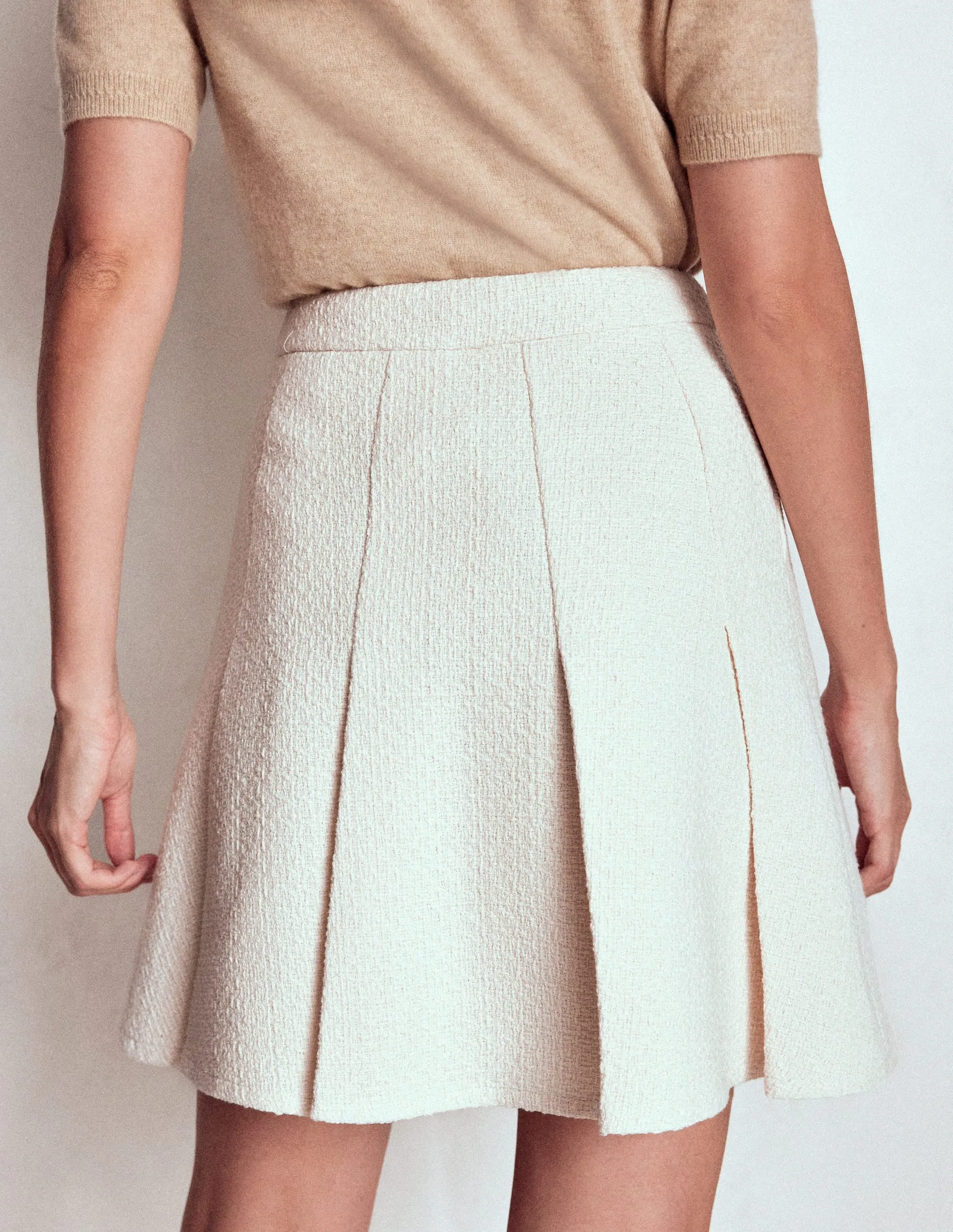 Easy Fashion Flippy Textured Skirt-White