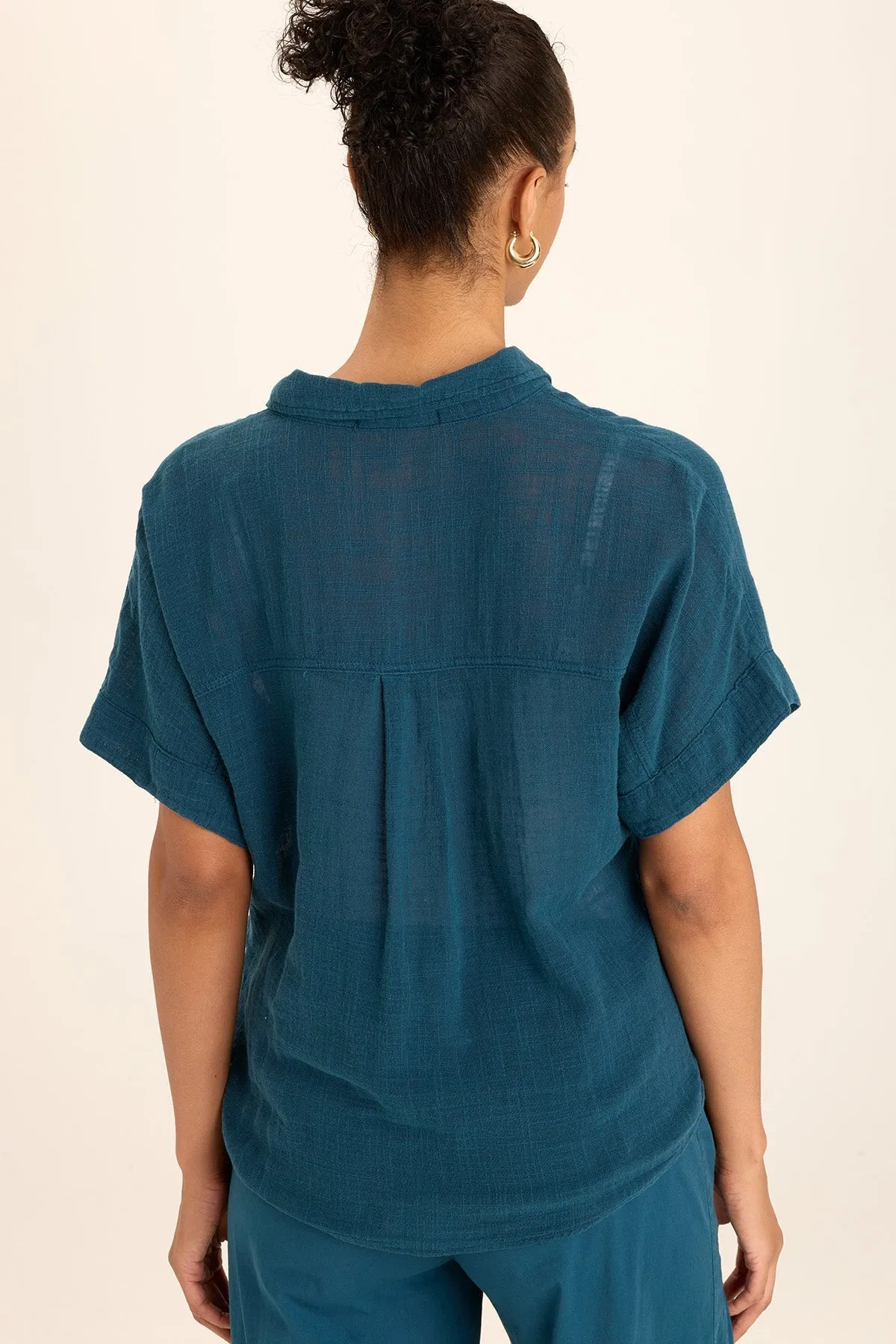 Teagan Gauze Tie-Front Tortioiseshell Button-Up Functional Fit