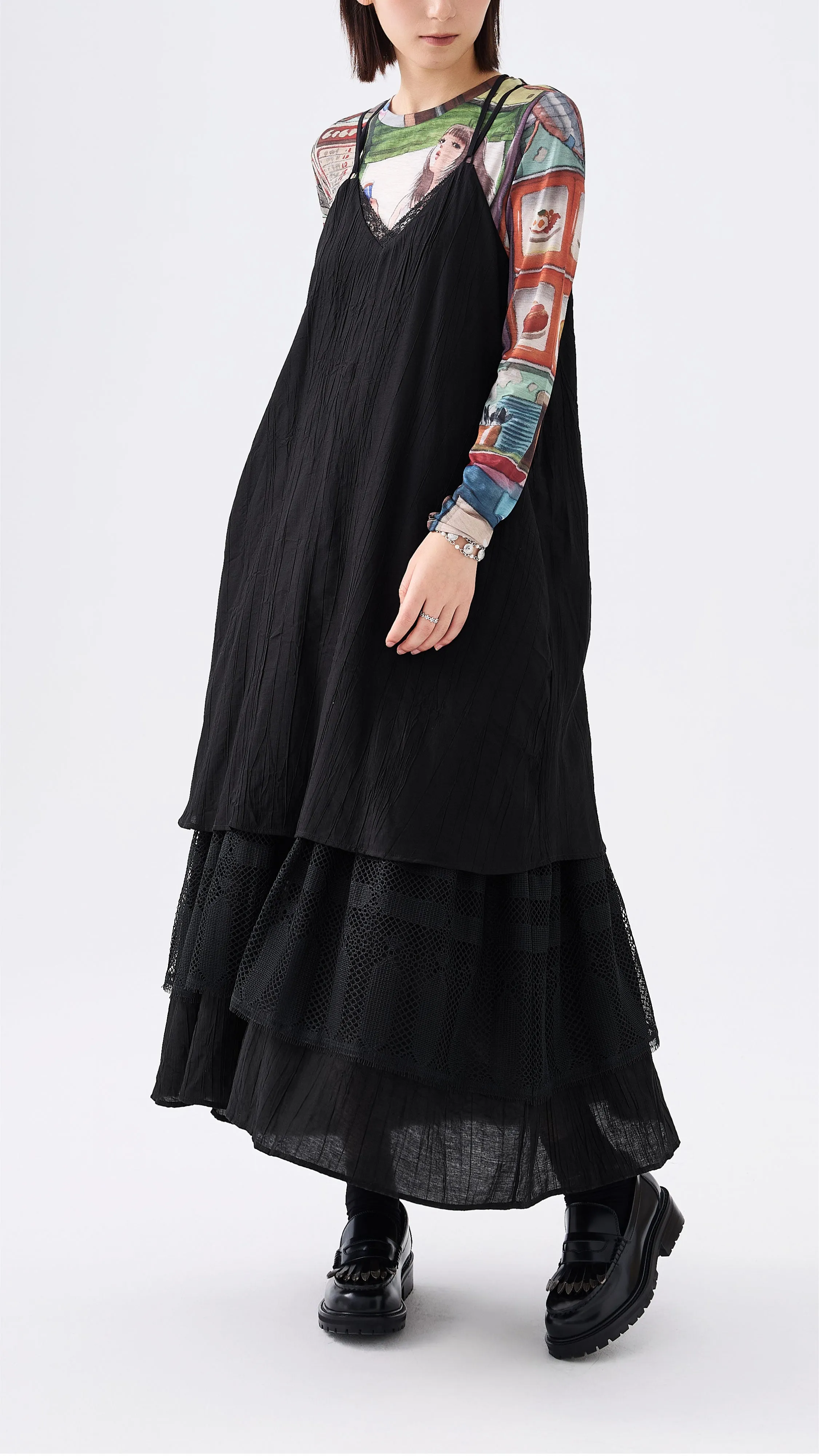 Royal Mode Dress with Lace Detail
