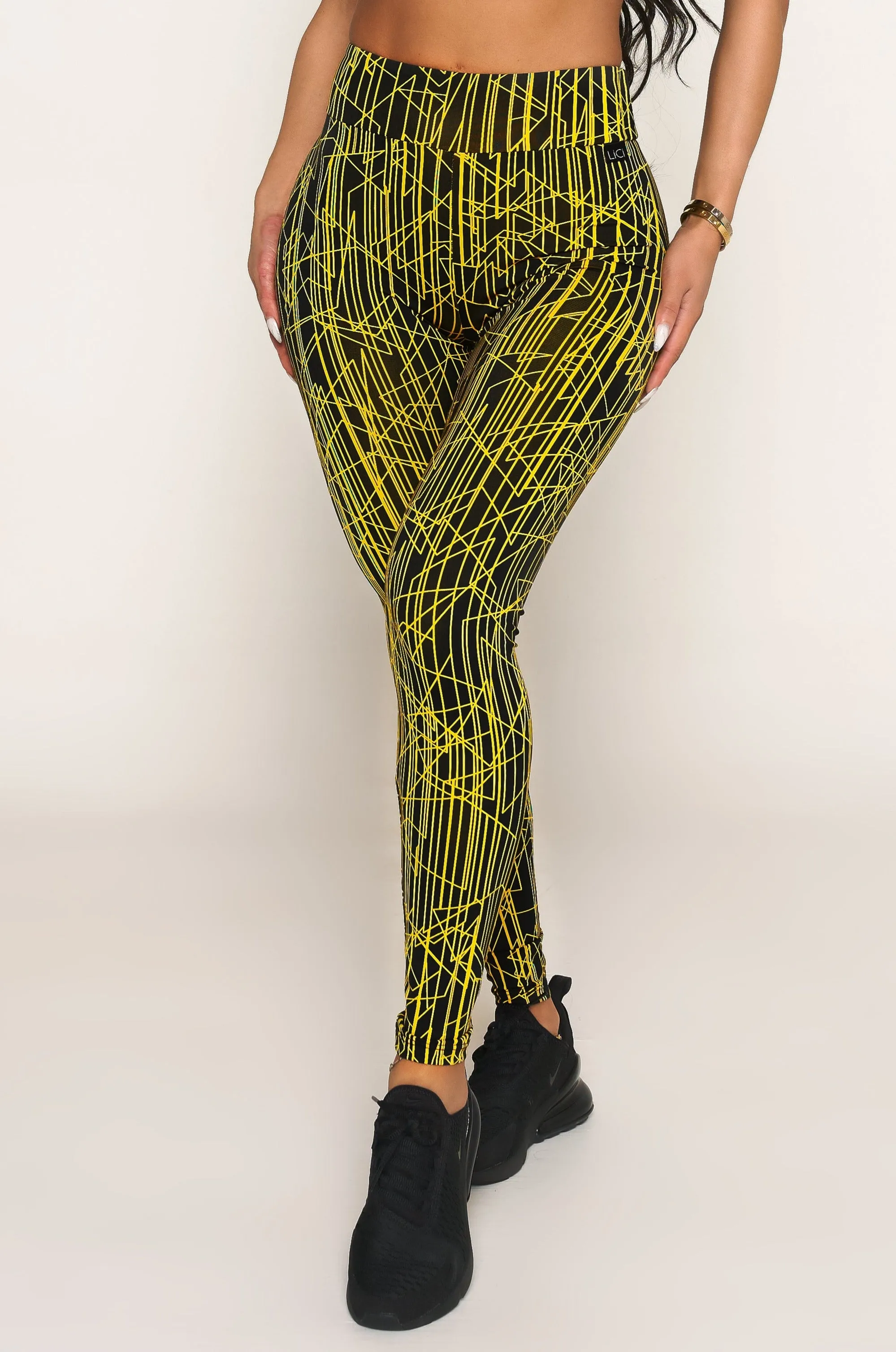 Pulse High Waist Scrunch Legging QuickDryDesign