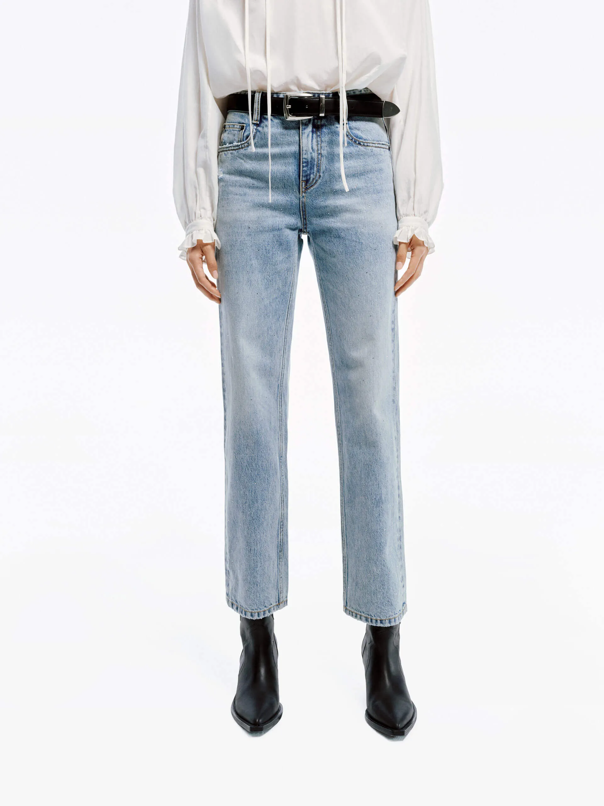 Evening Stroll Comfy Spring Mood Outdoor Enthusiast Formal Light Blue Ankle Jeans